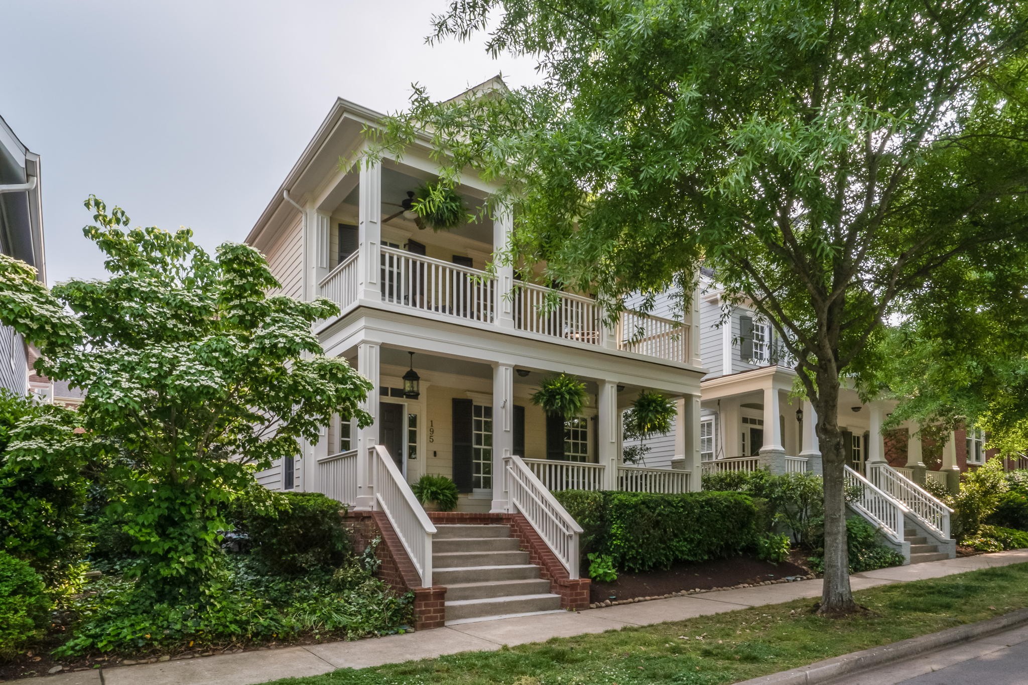 195 Acadia Ave