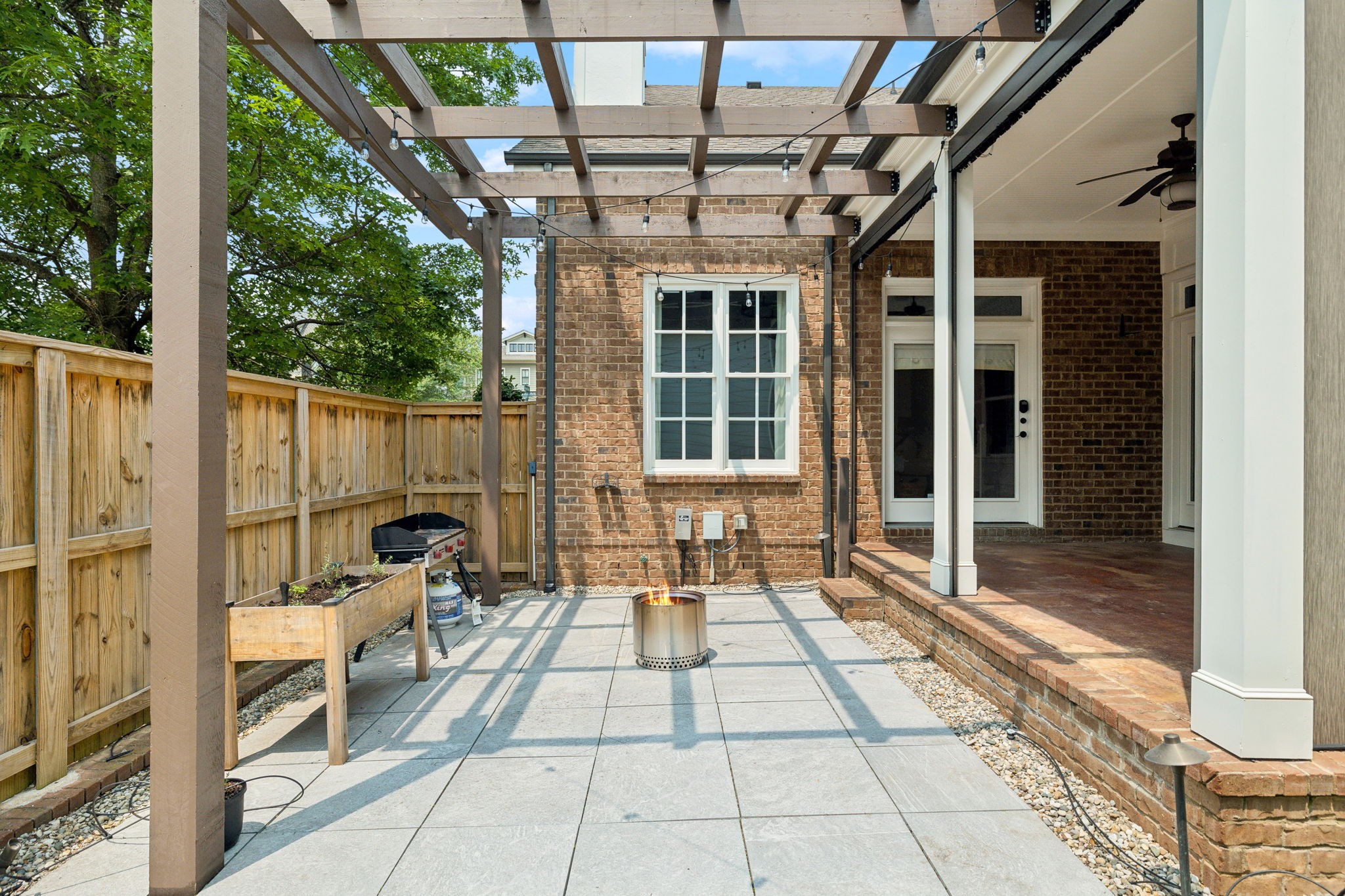 1332 Jewell Ave