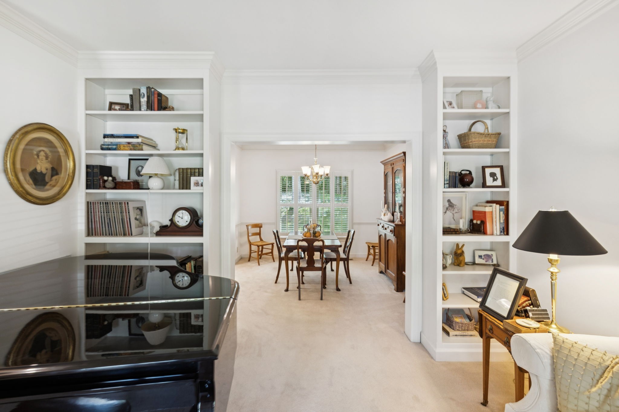 712 Roxburgh Cv