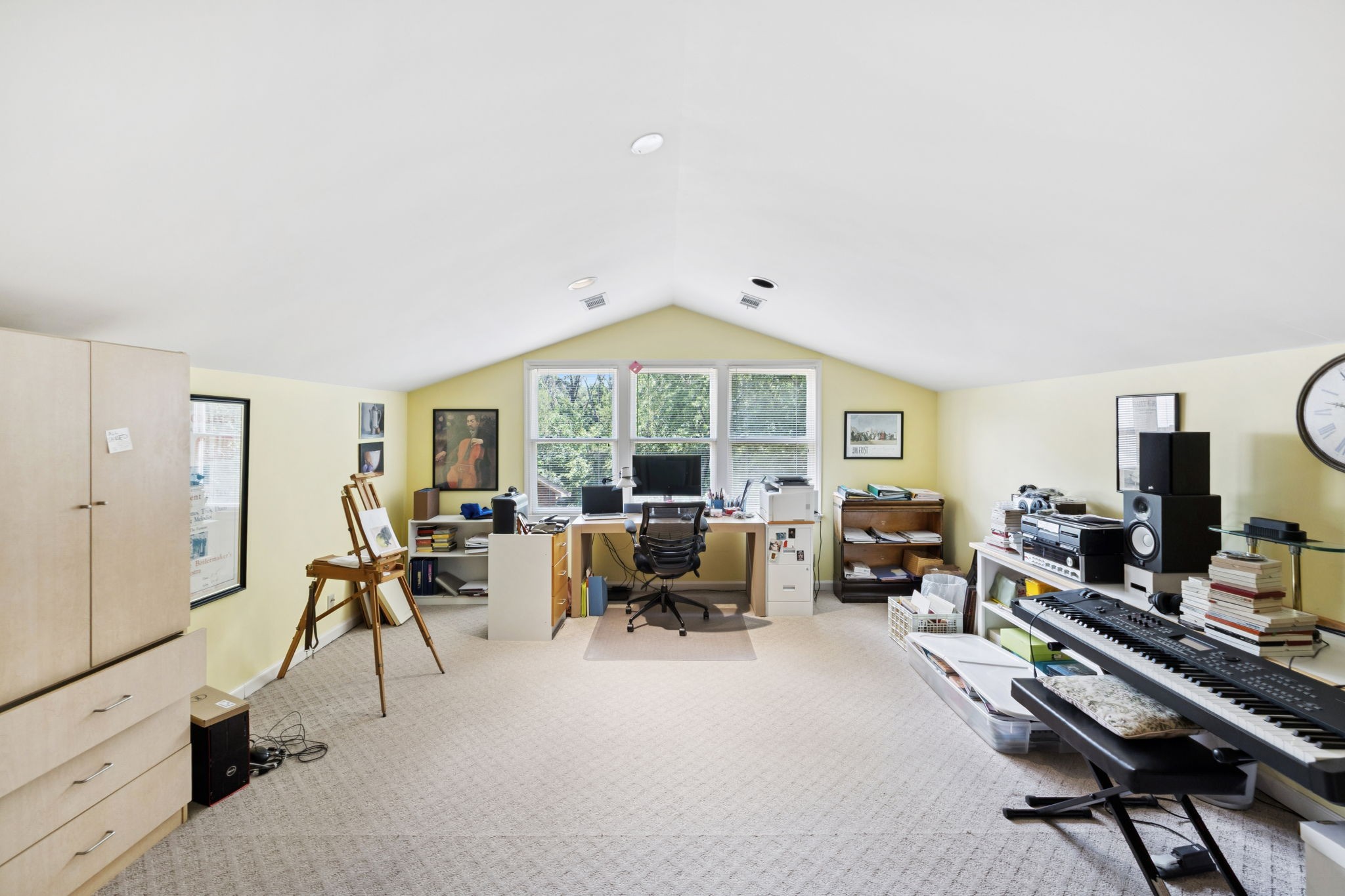 712 Roxburgh Cv