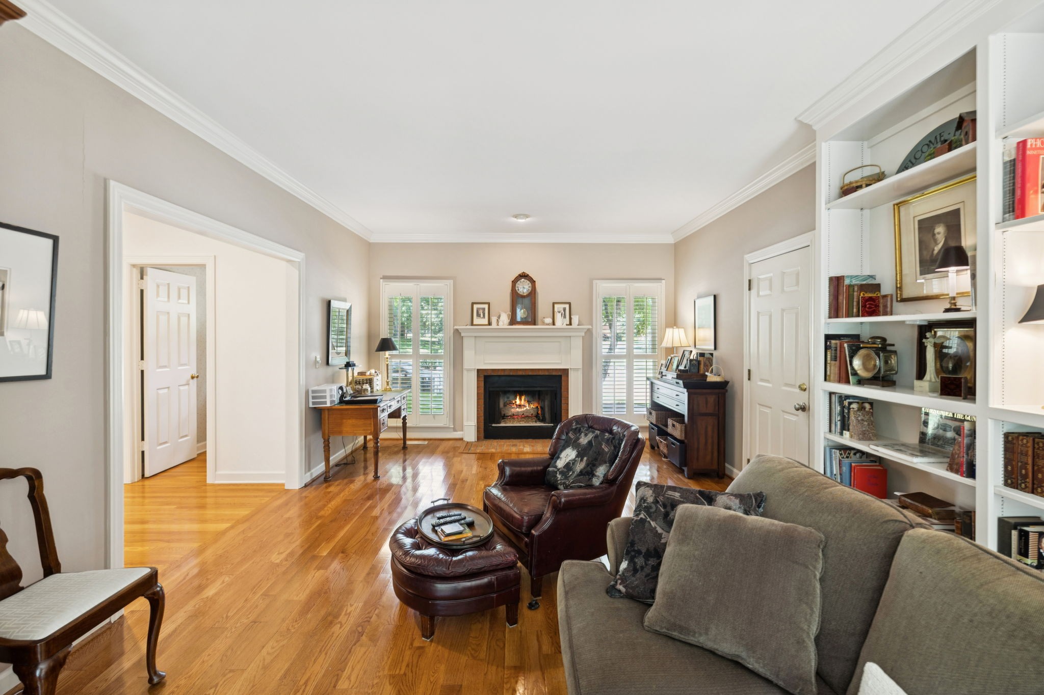 712 Roxburgh Cv