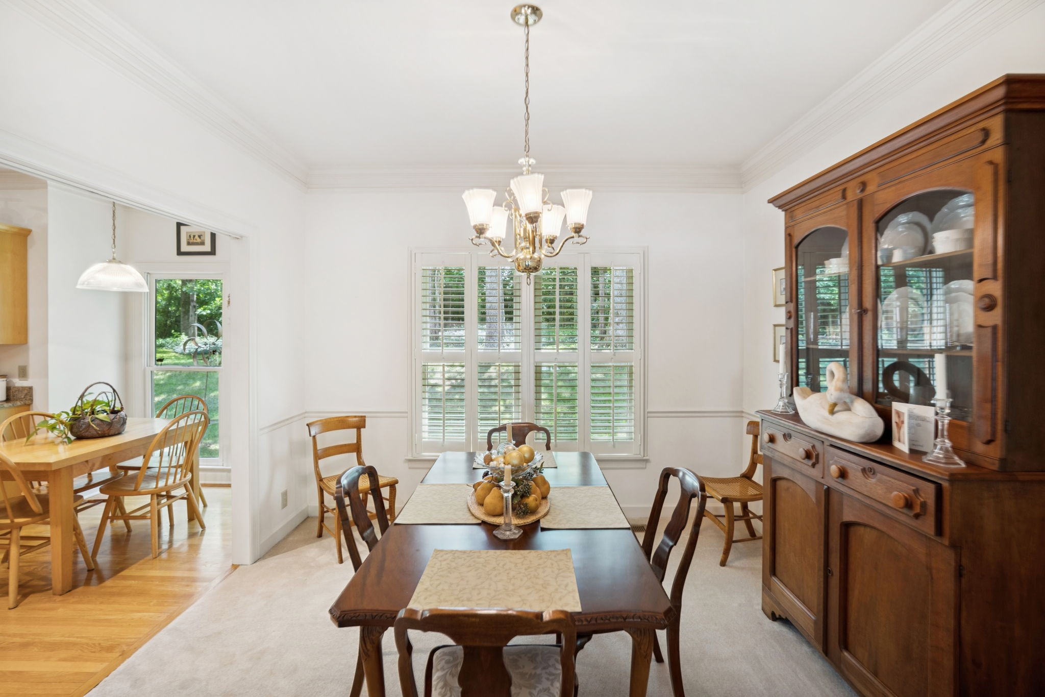 712 Roxburgh Cv