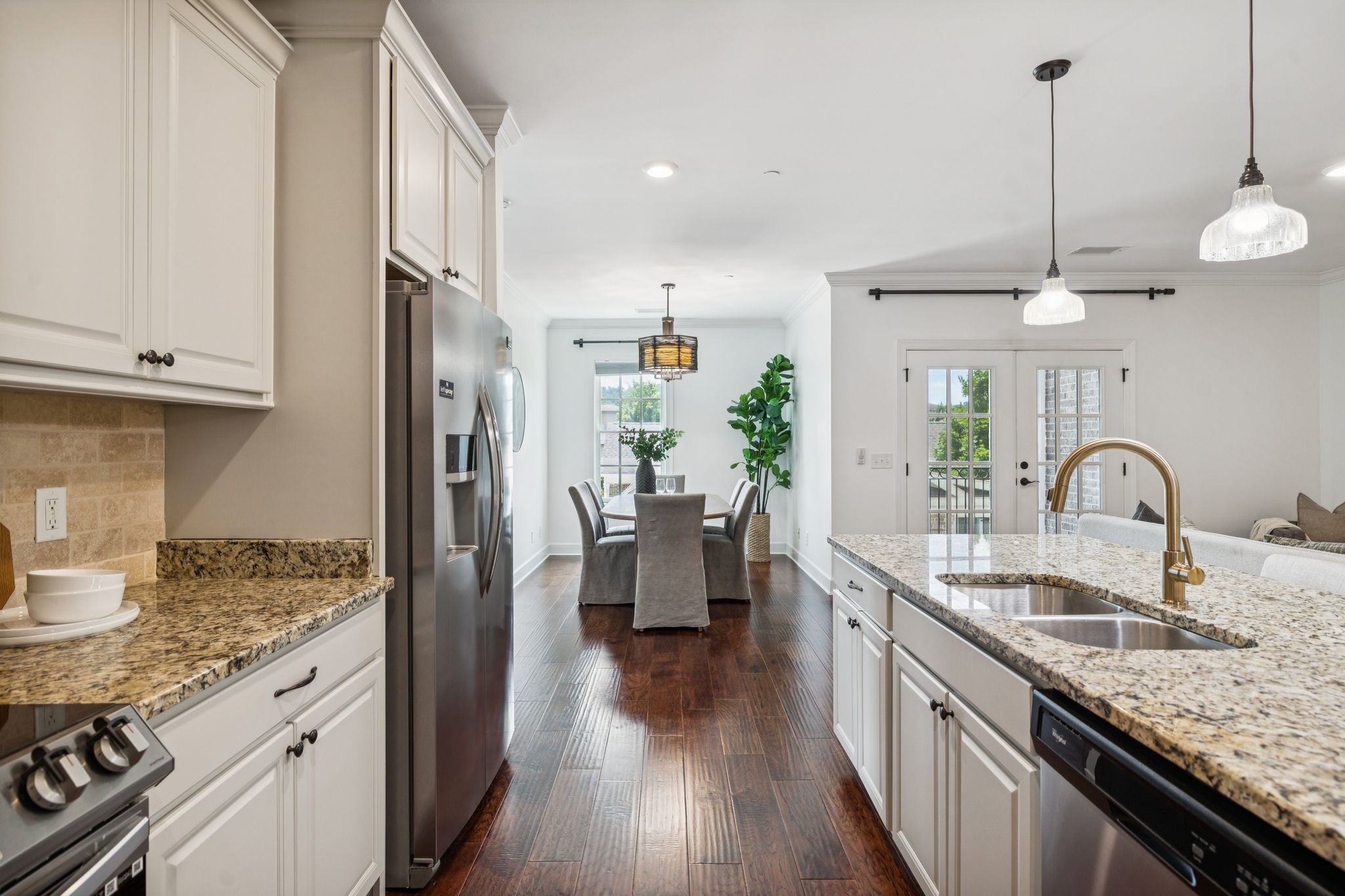 6000 Keats St Unit: 202