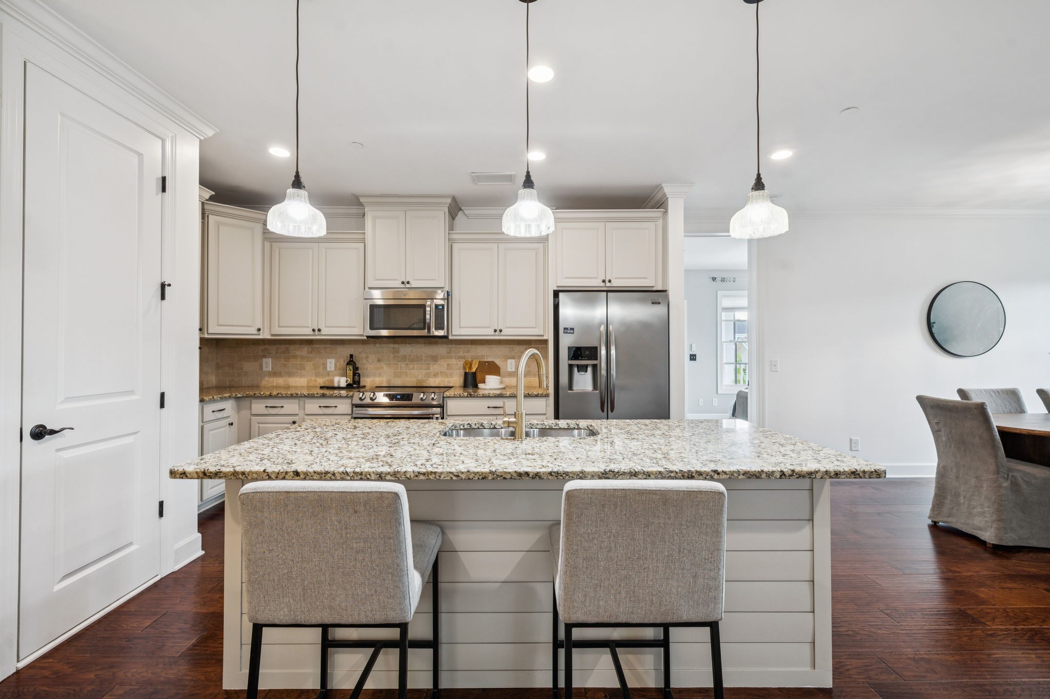 6000 Keats St Unit: 202