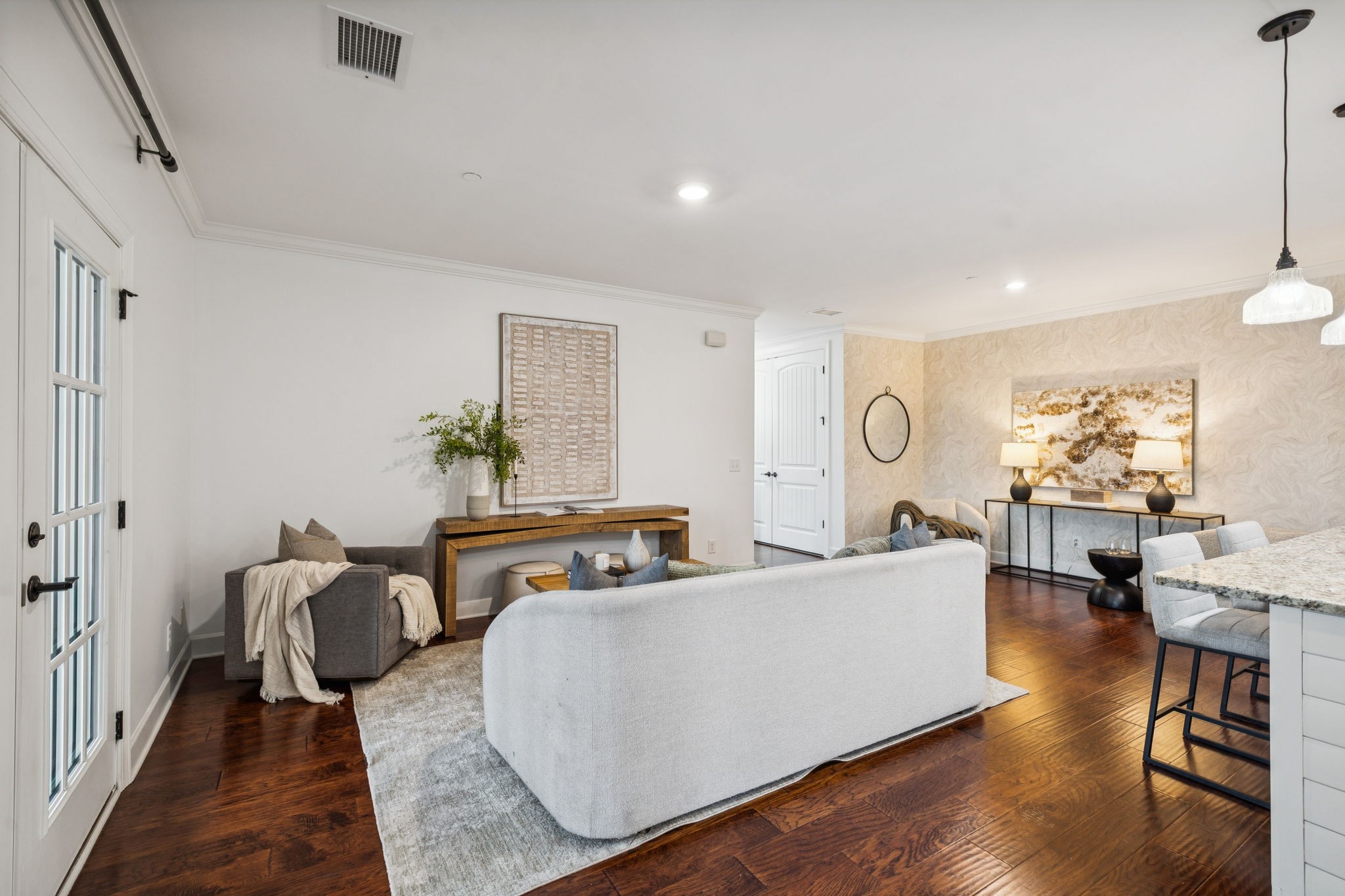 6000 Keats St Unit: 202