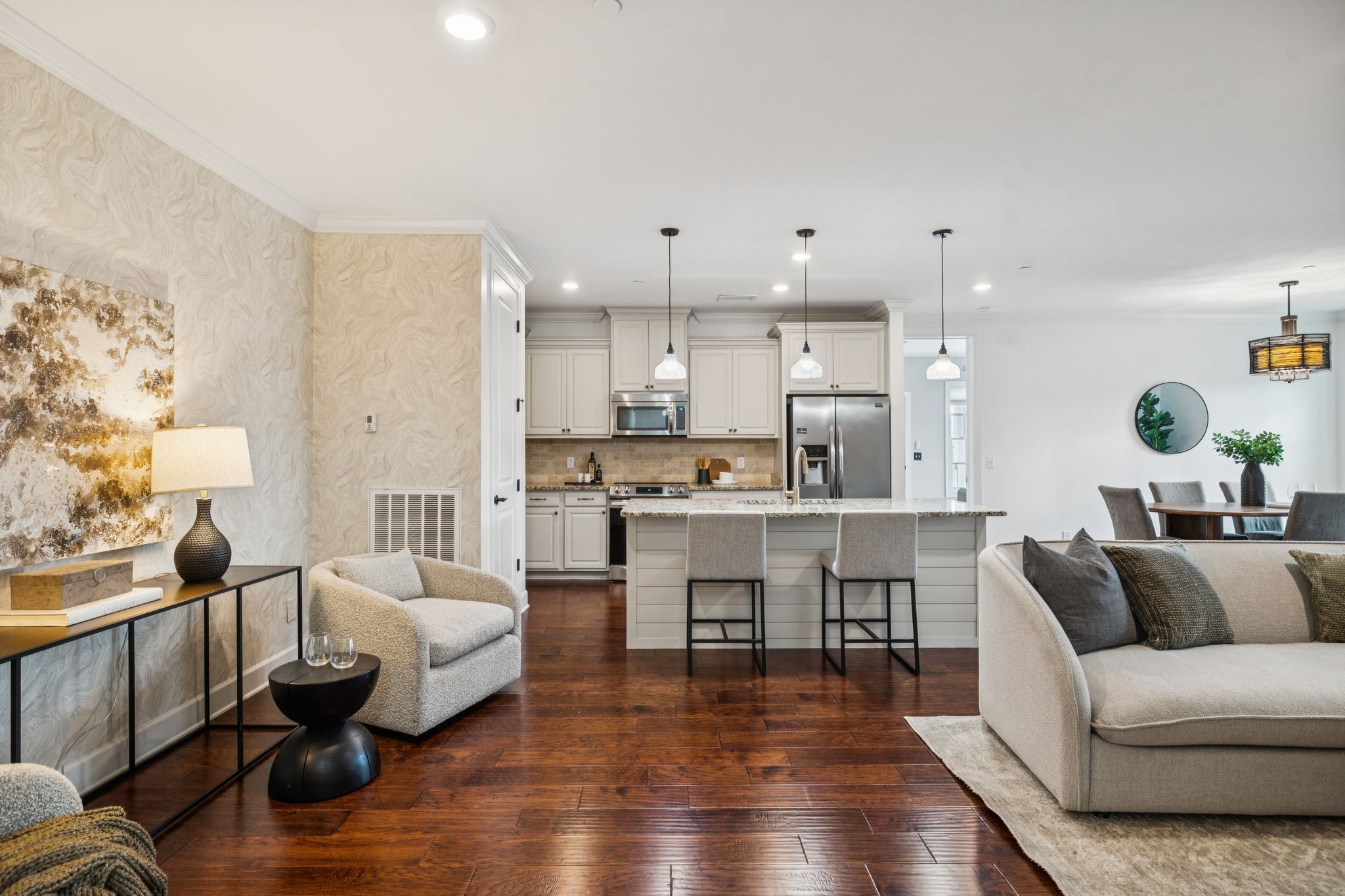 6000 Keats St Unit: 202