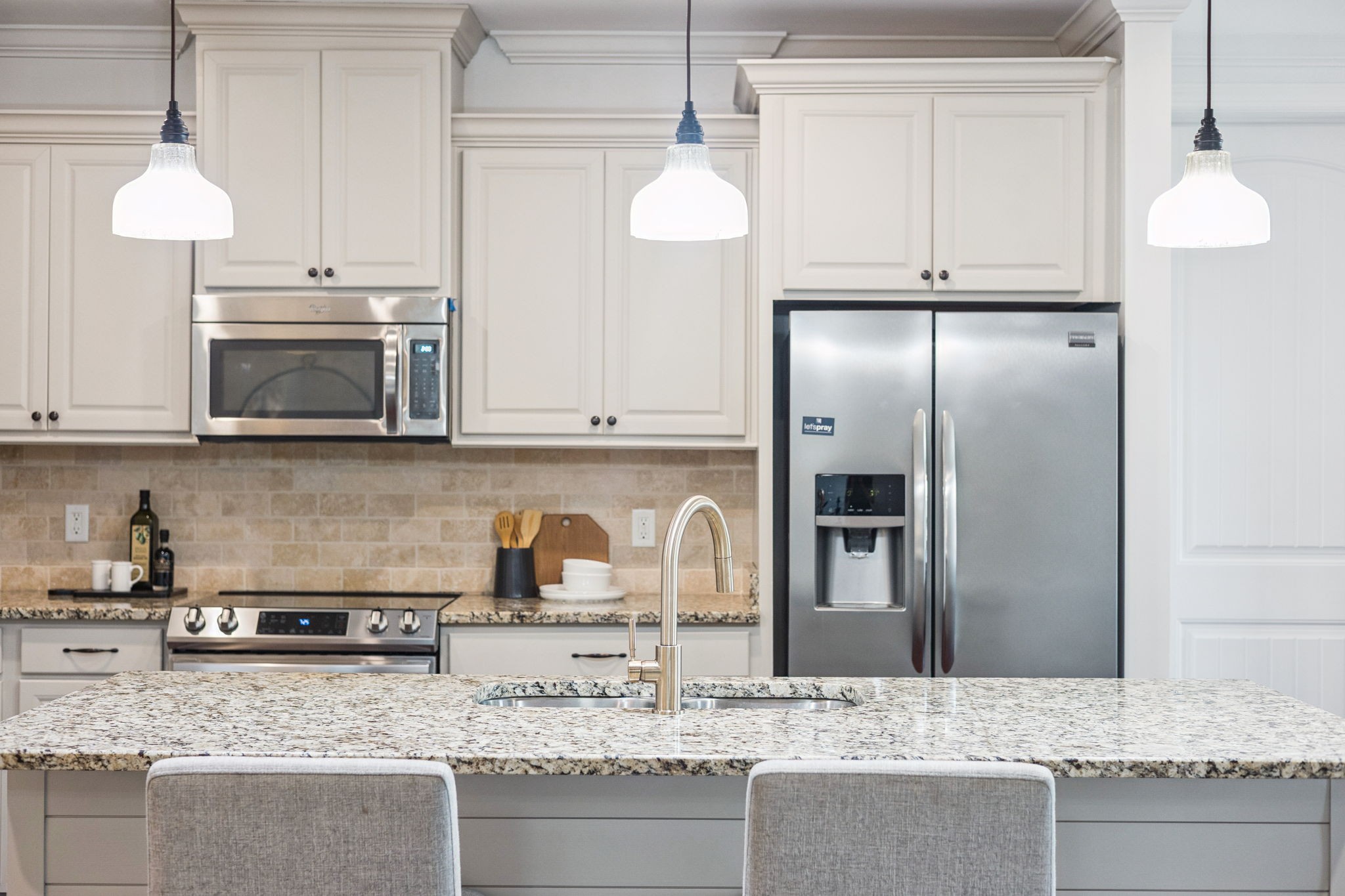 6000 Keats St Unit: 202