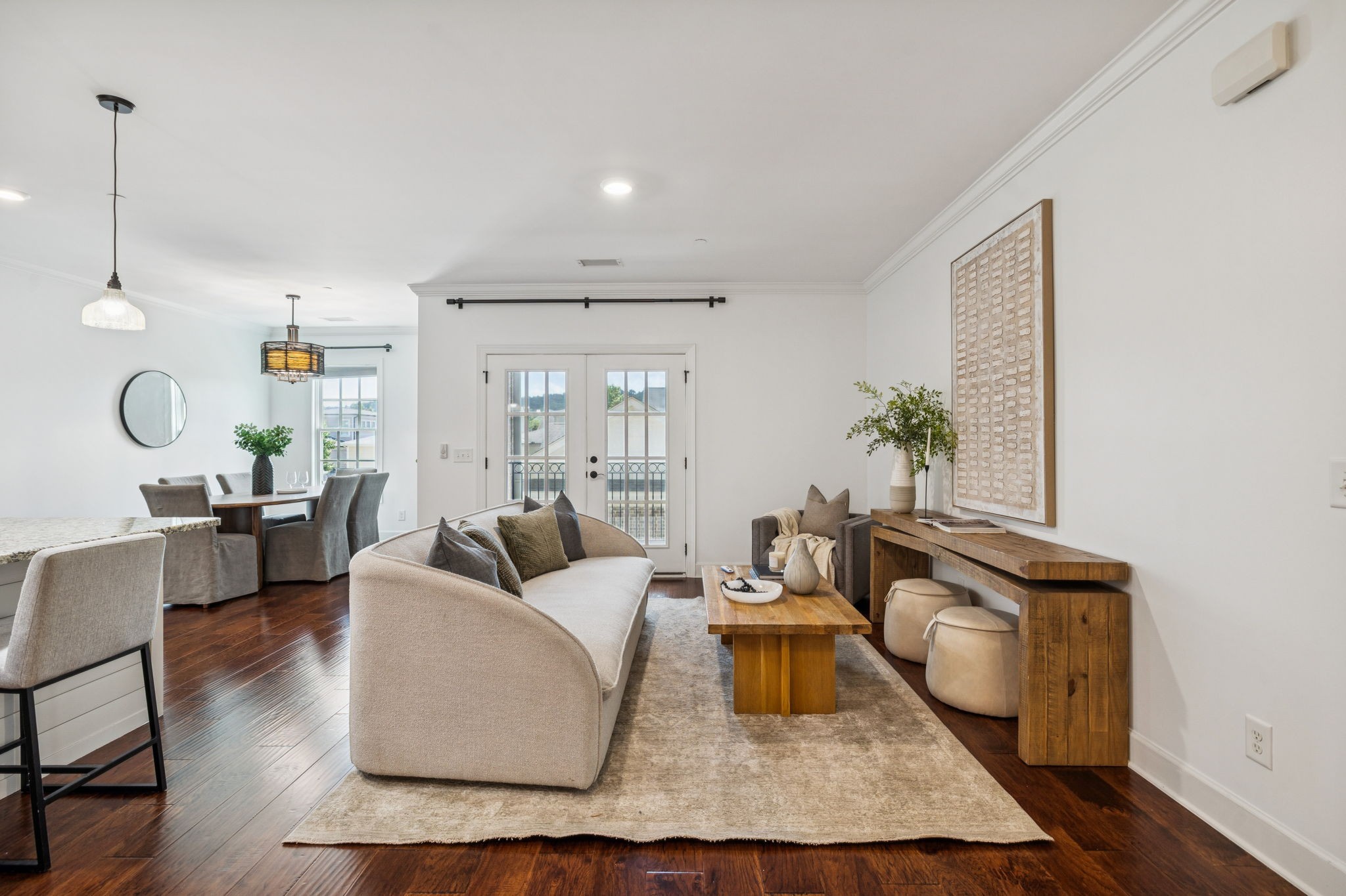 6000 Keats St Unit: 202