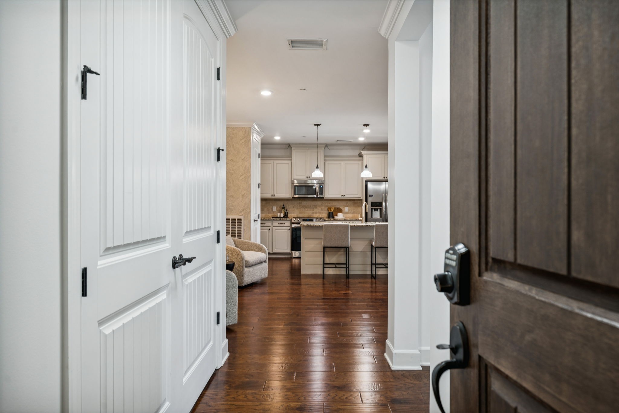 6000 Keats St Unit: 202