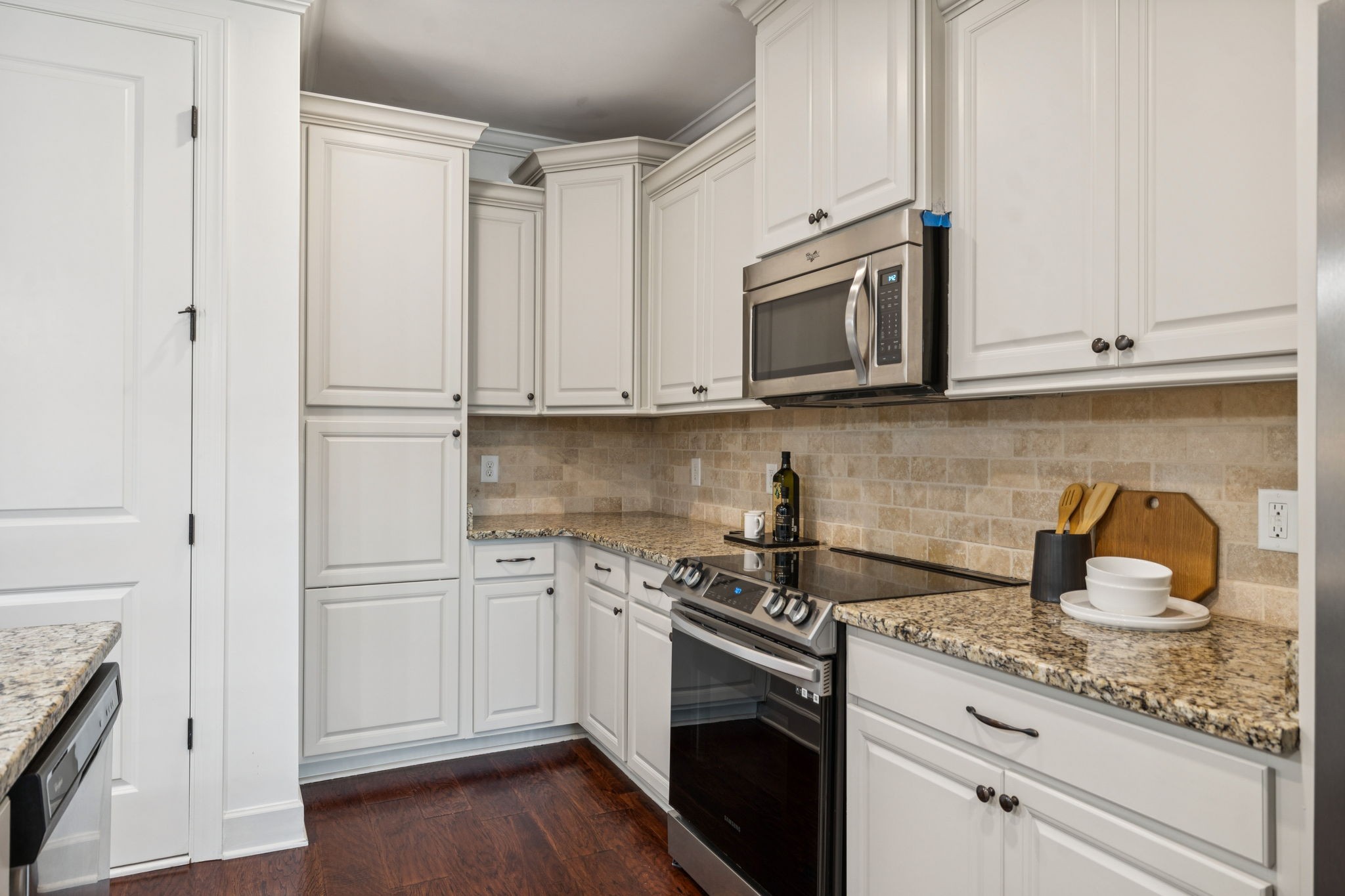 6000 Keats St Unit: 202