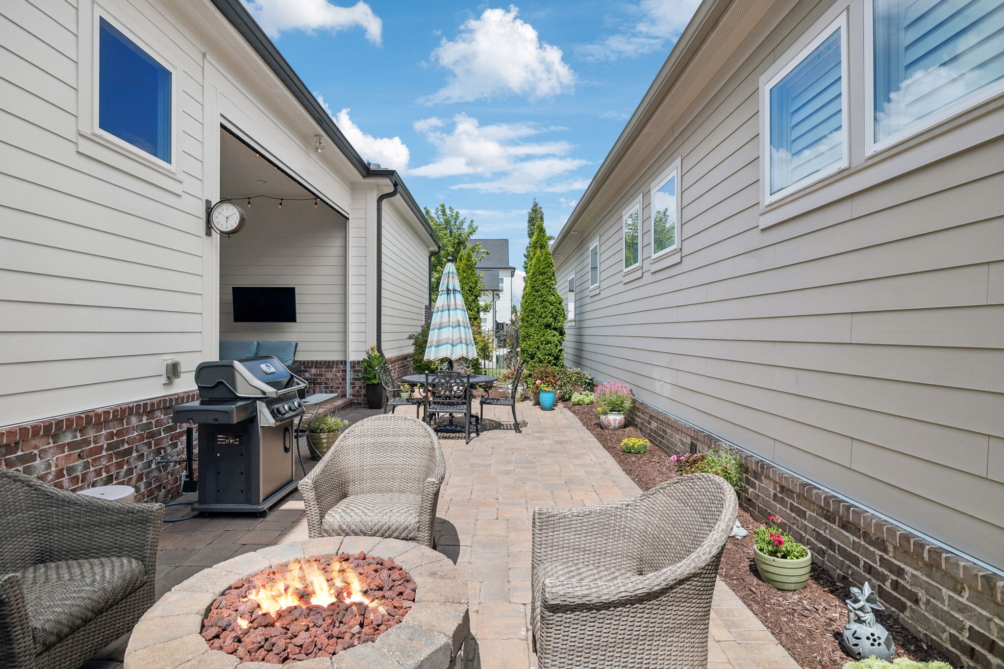 5020 Nelson Dr