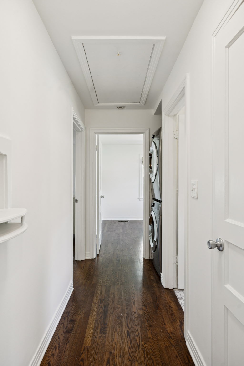 308 Meadowlawn Dr