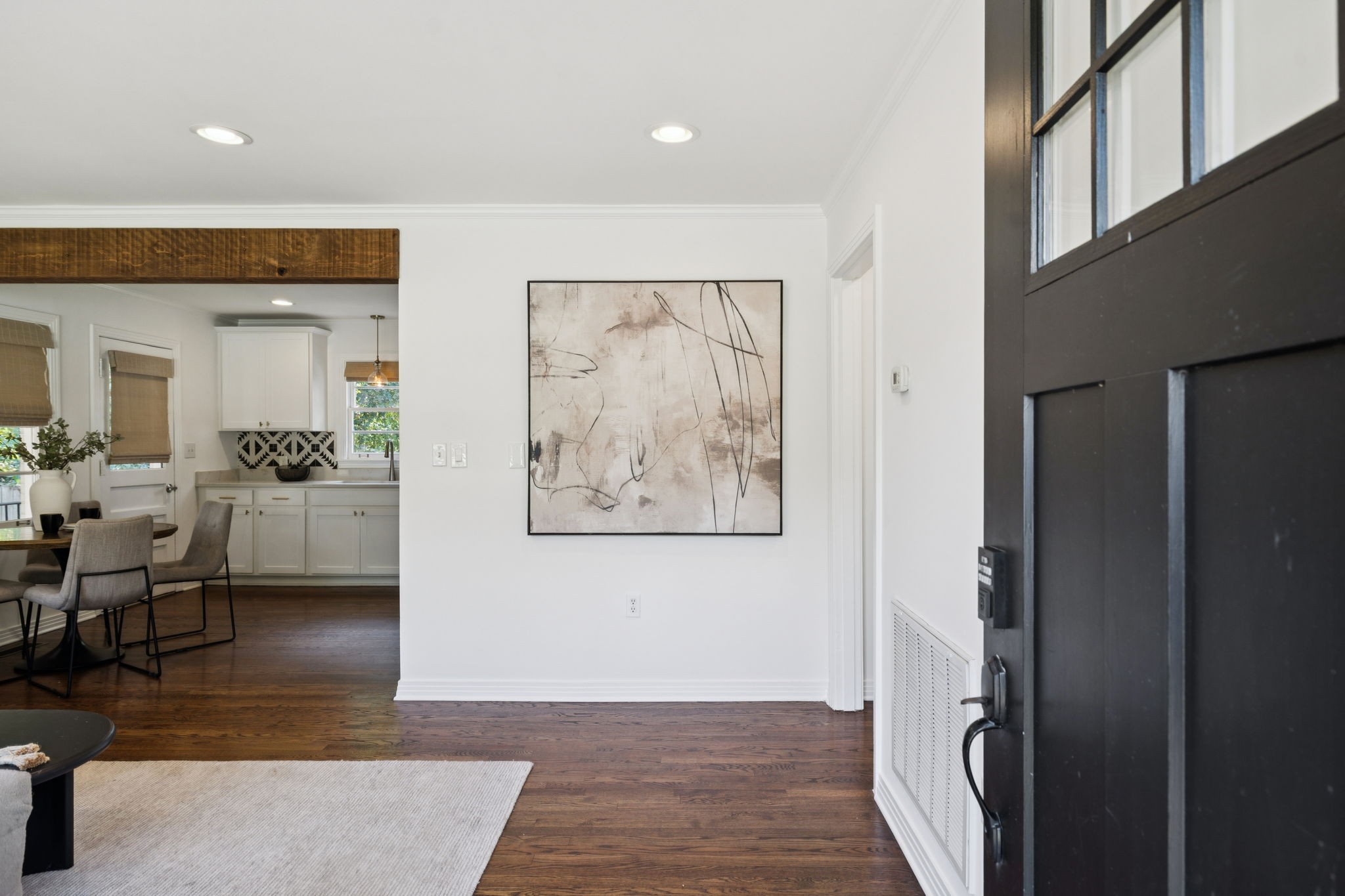 308 Meadowlawn Dr
