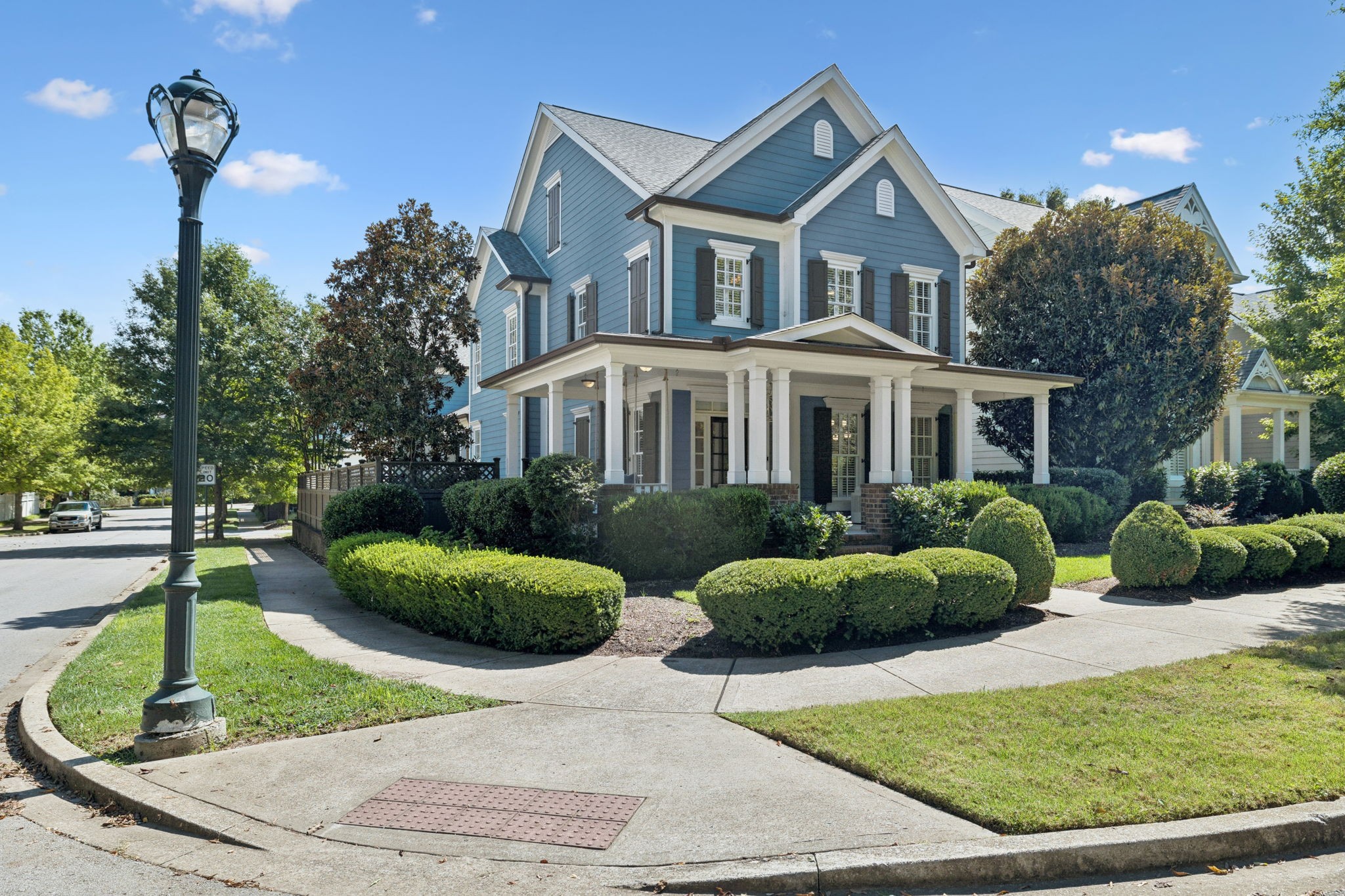 1302 Jewell Ave