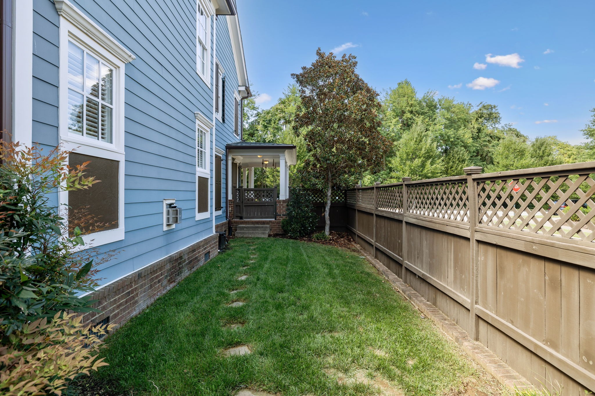 1302 Jewell Ave
