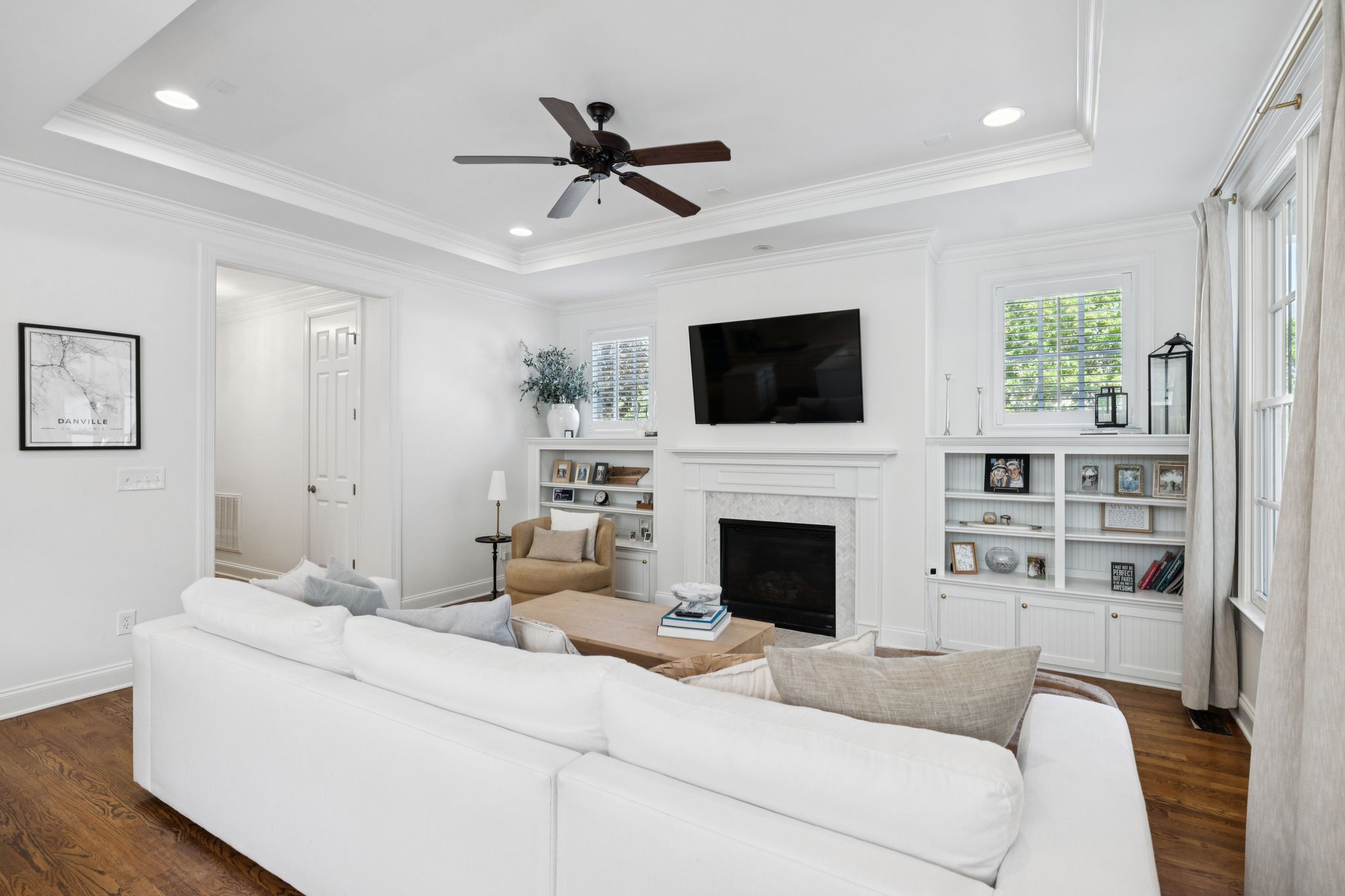 1302 Jewell Ave