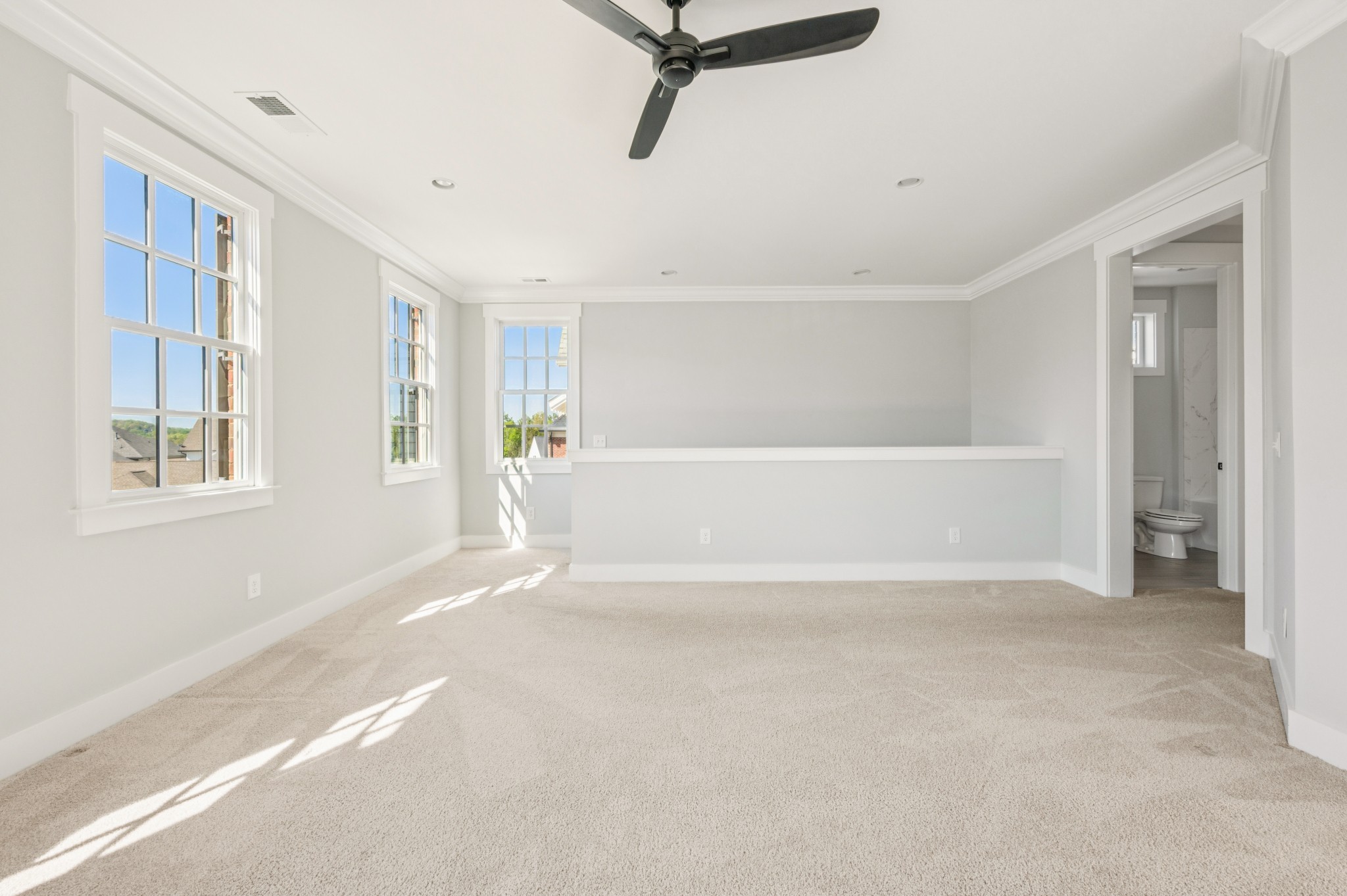 942 Horizon Dr