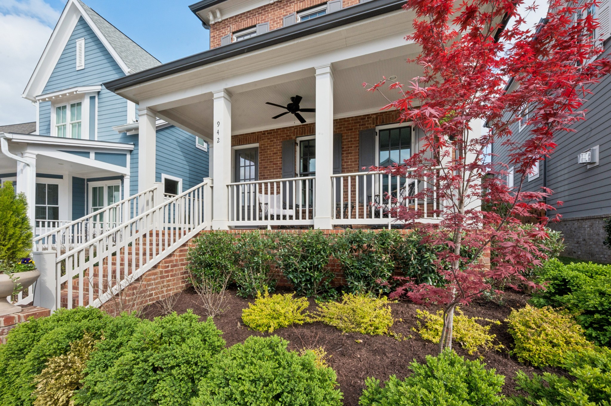 942 Horizon Dr