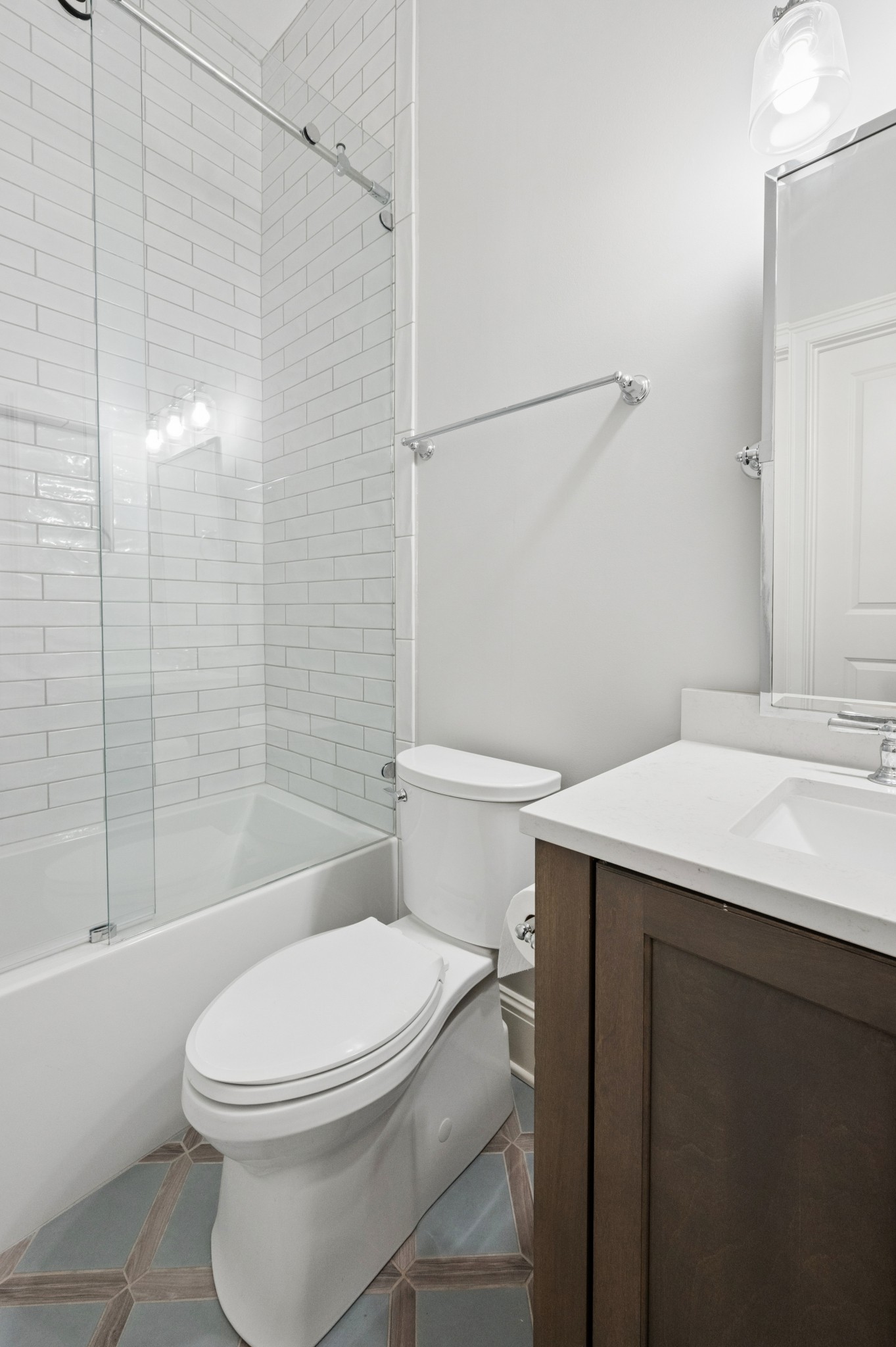 107 Sturbridge Dr