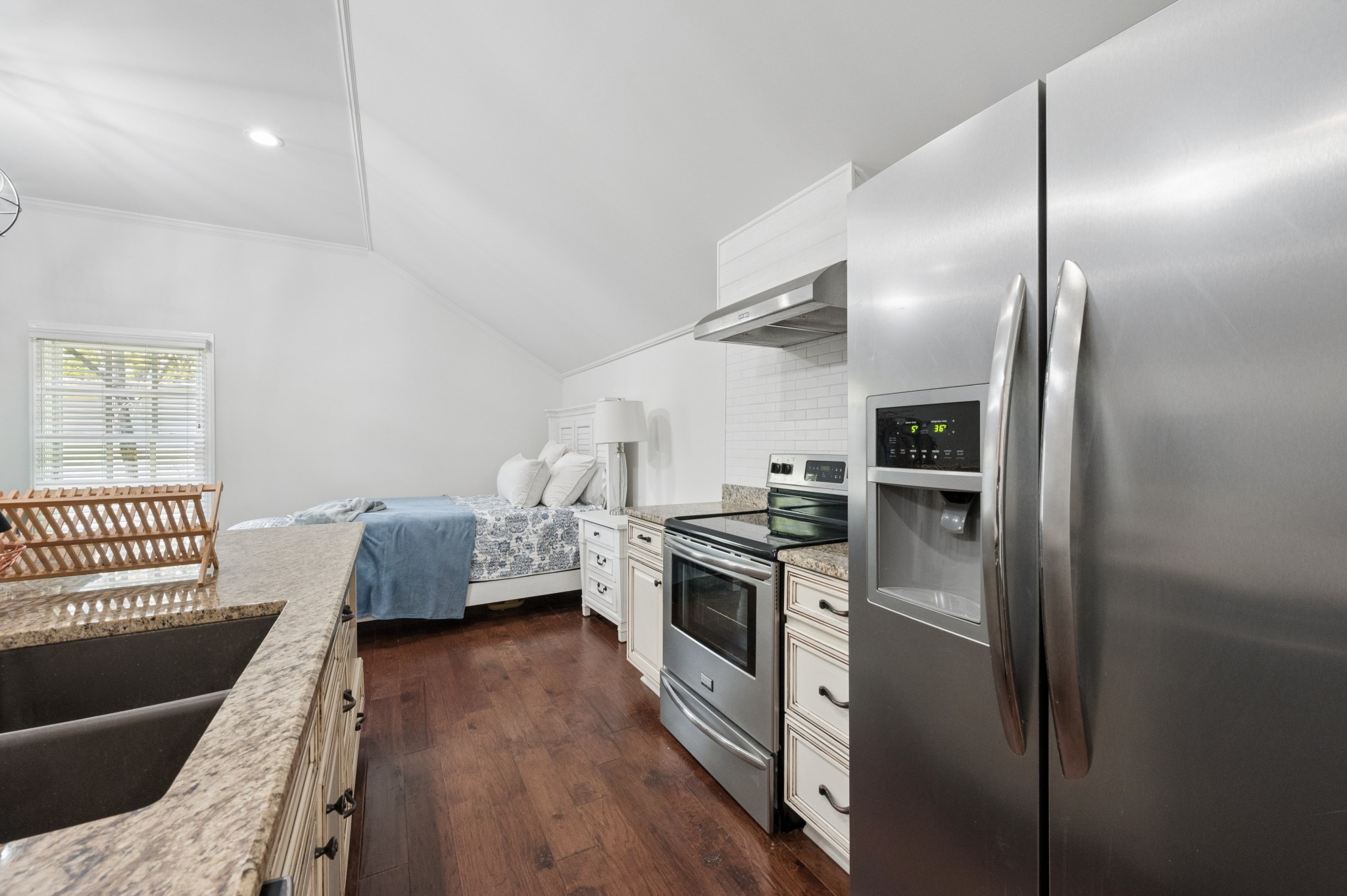 107 Sturbridge Dr