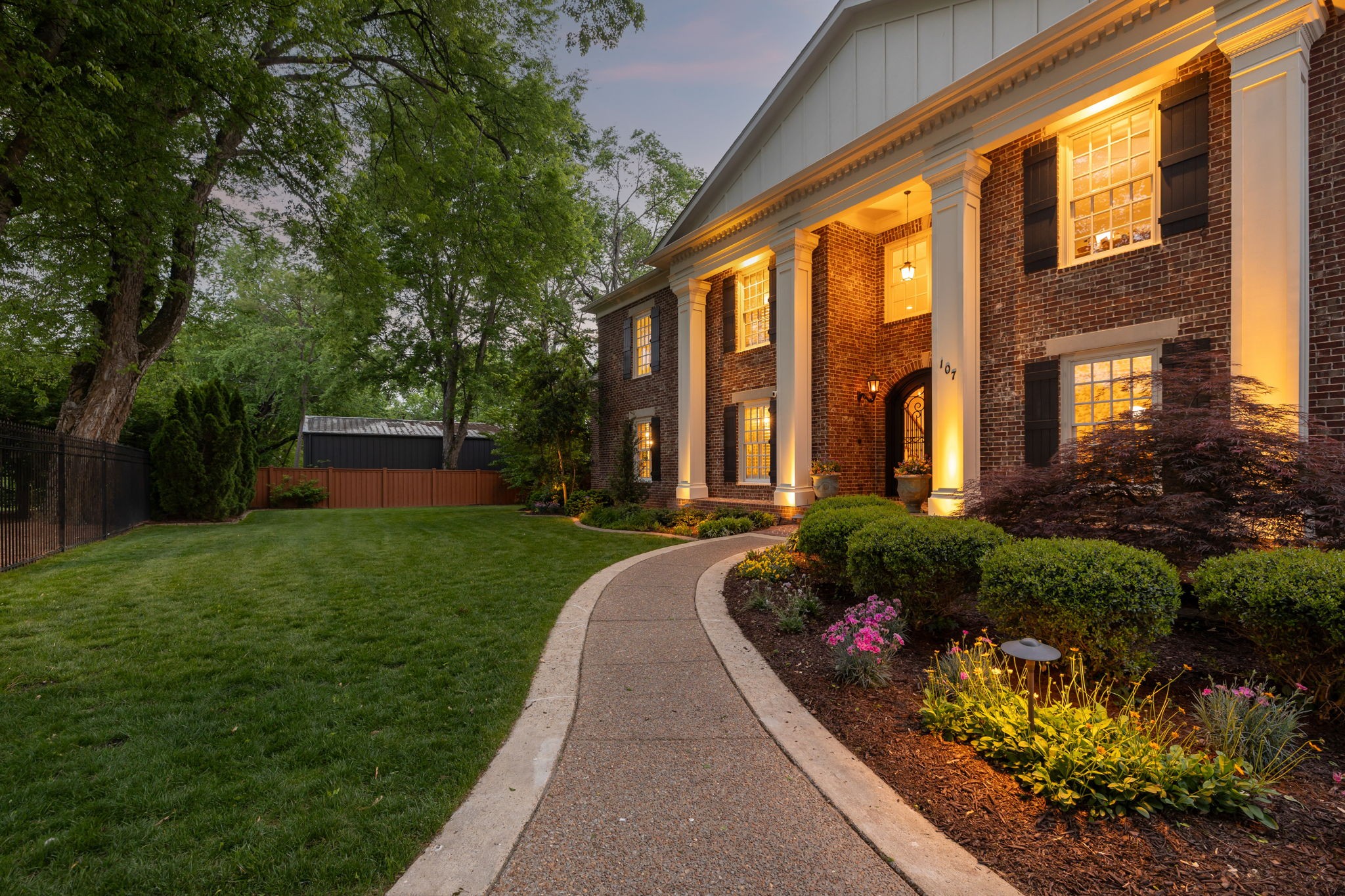 107 Sturbridge Dr
