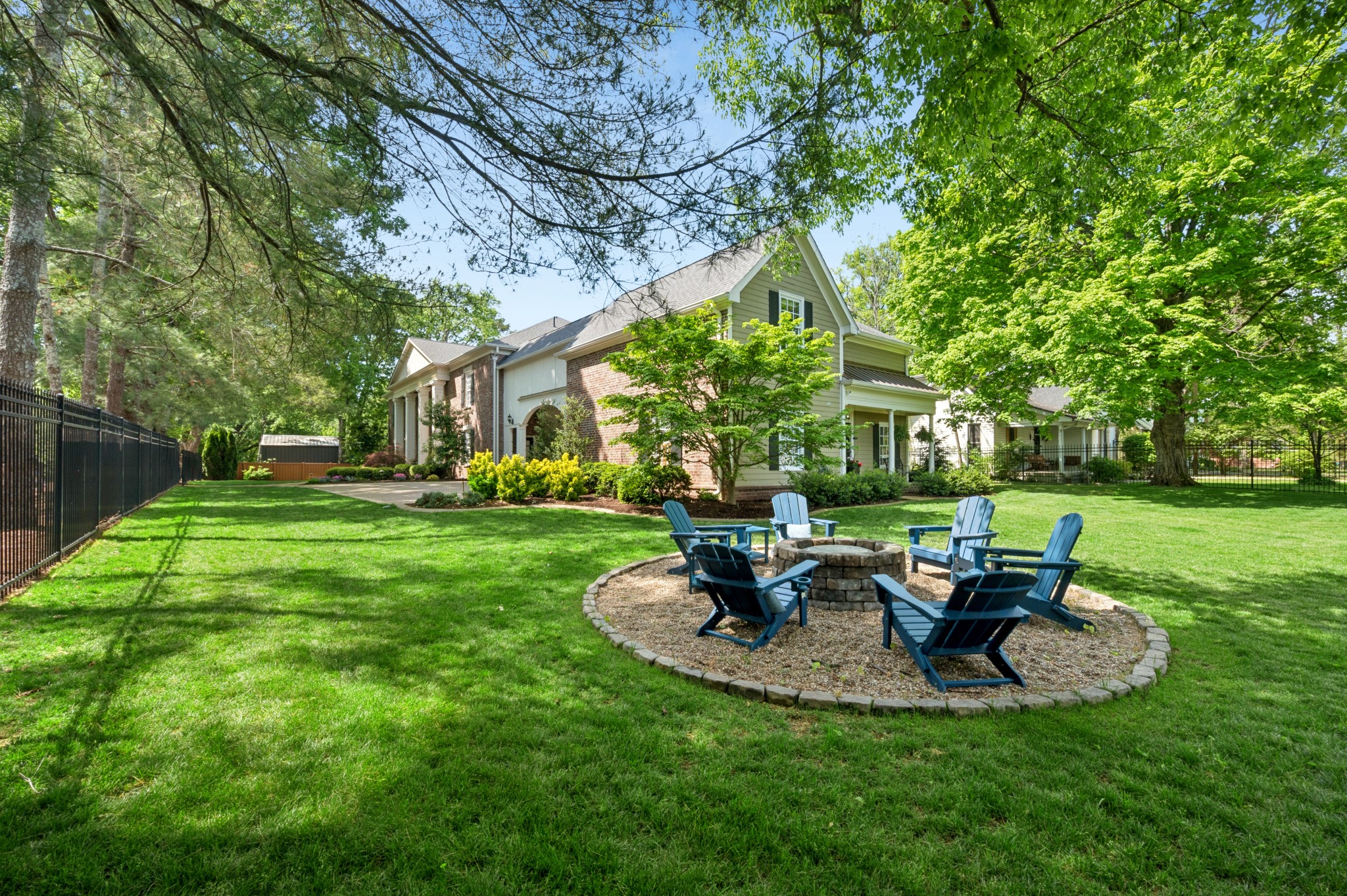 107 Sturbridge Dr