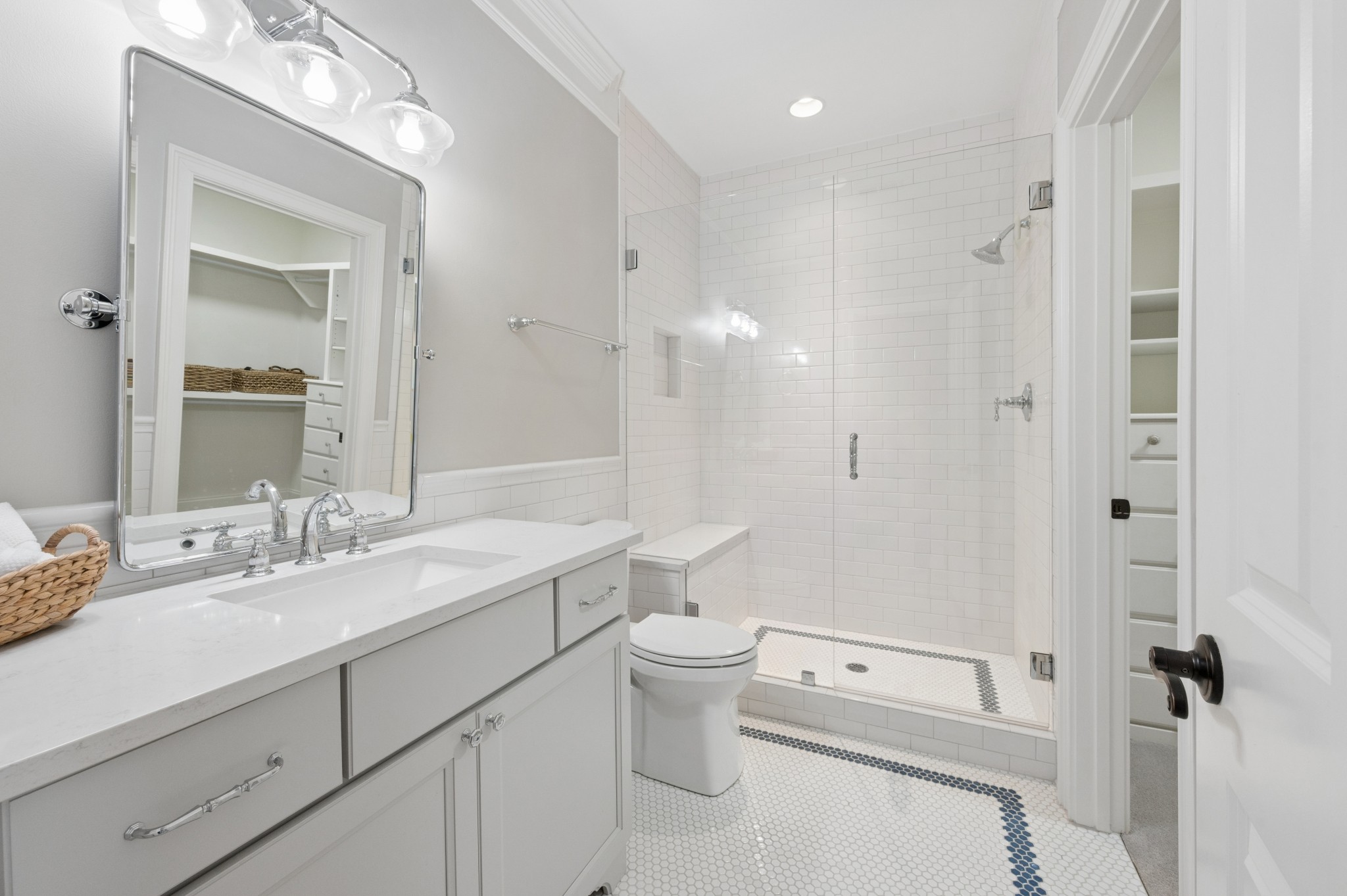 107 Sturbridge Dr