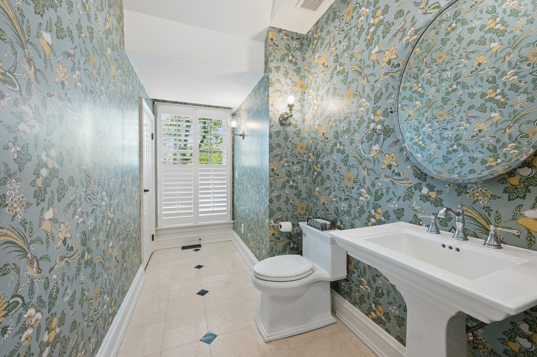 107 Sturbridge Dr