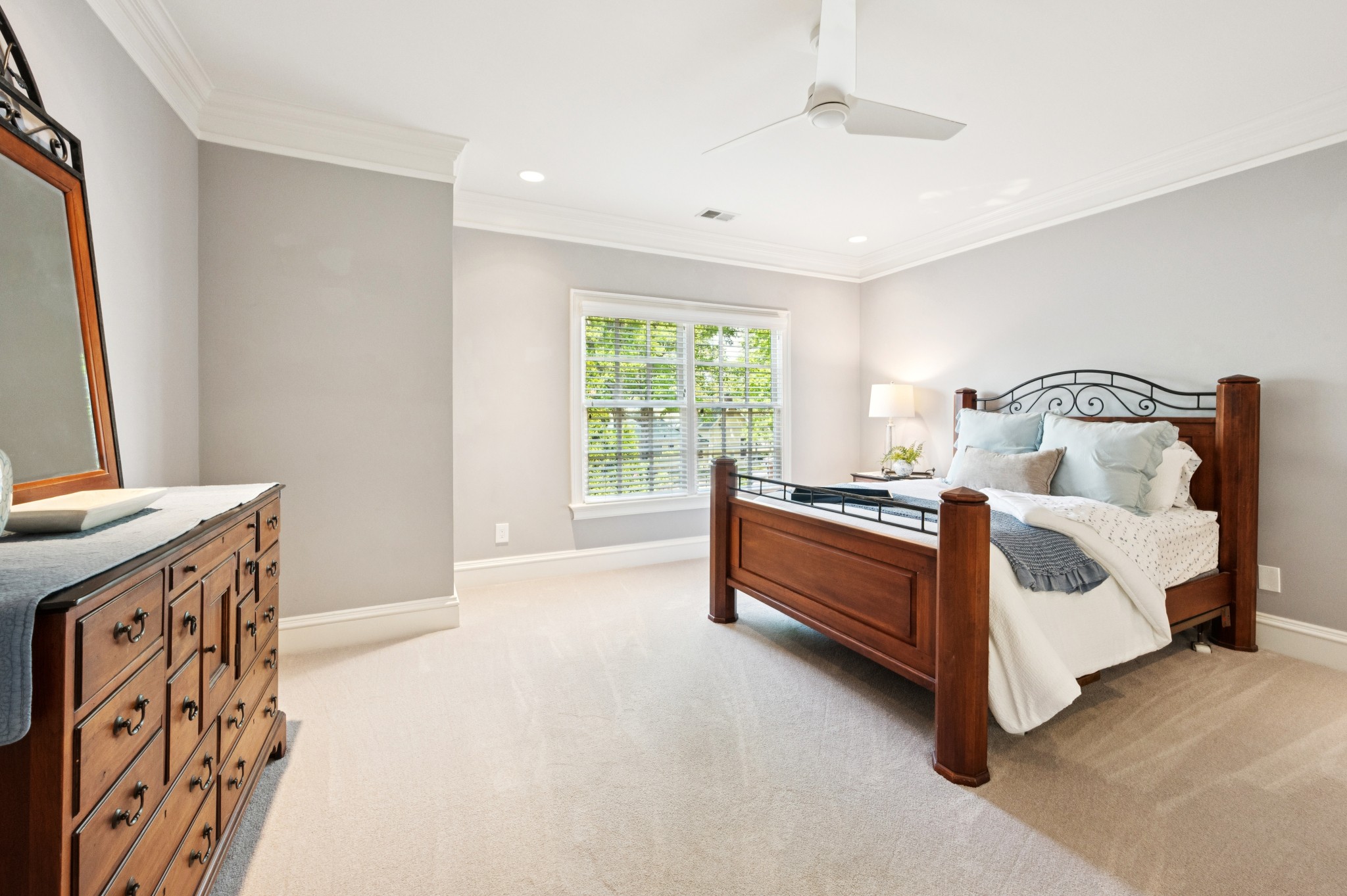 107 Sturbridge Dr
