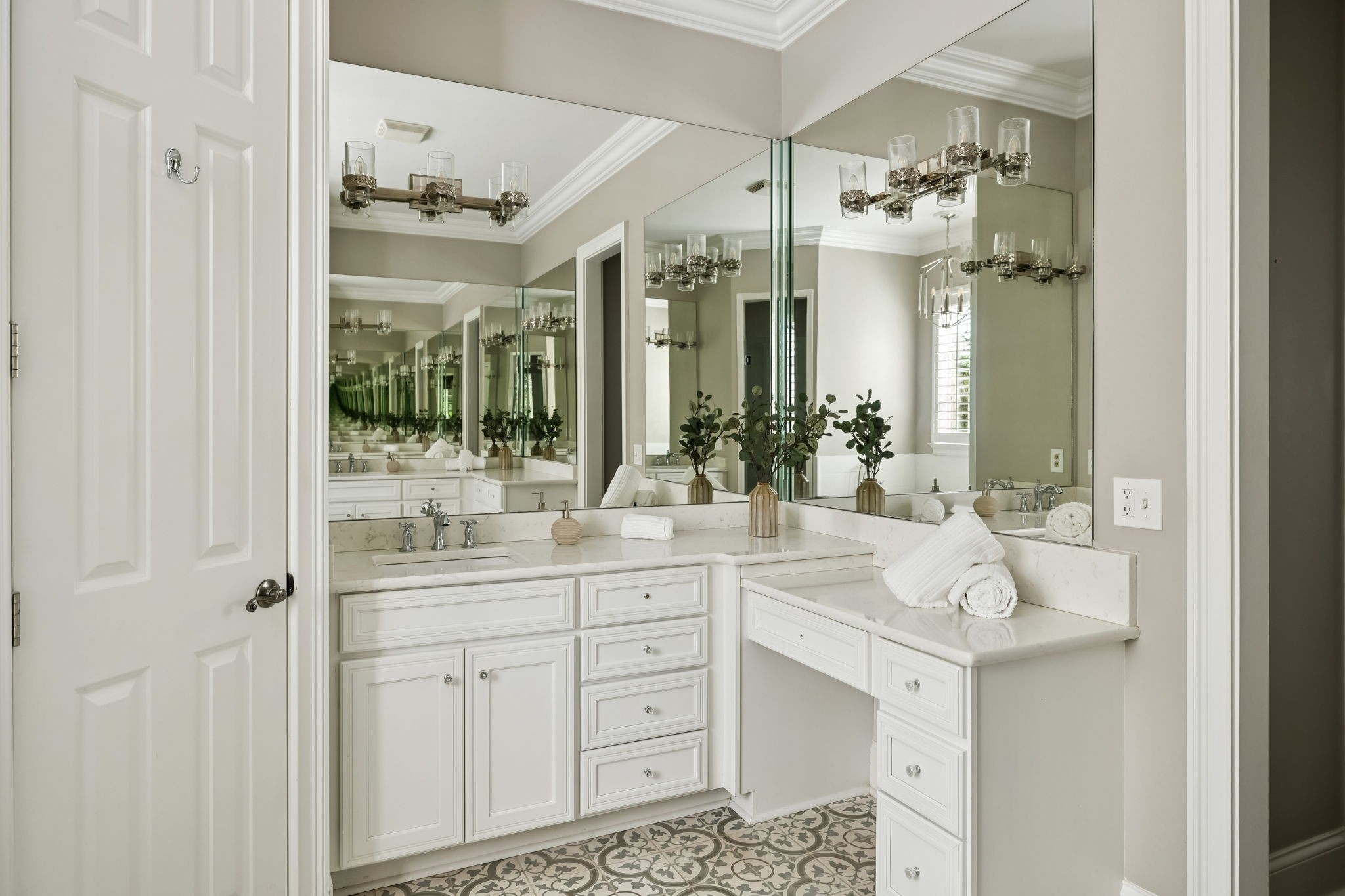 1627 Championship Blvd