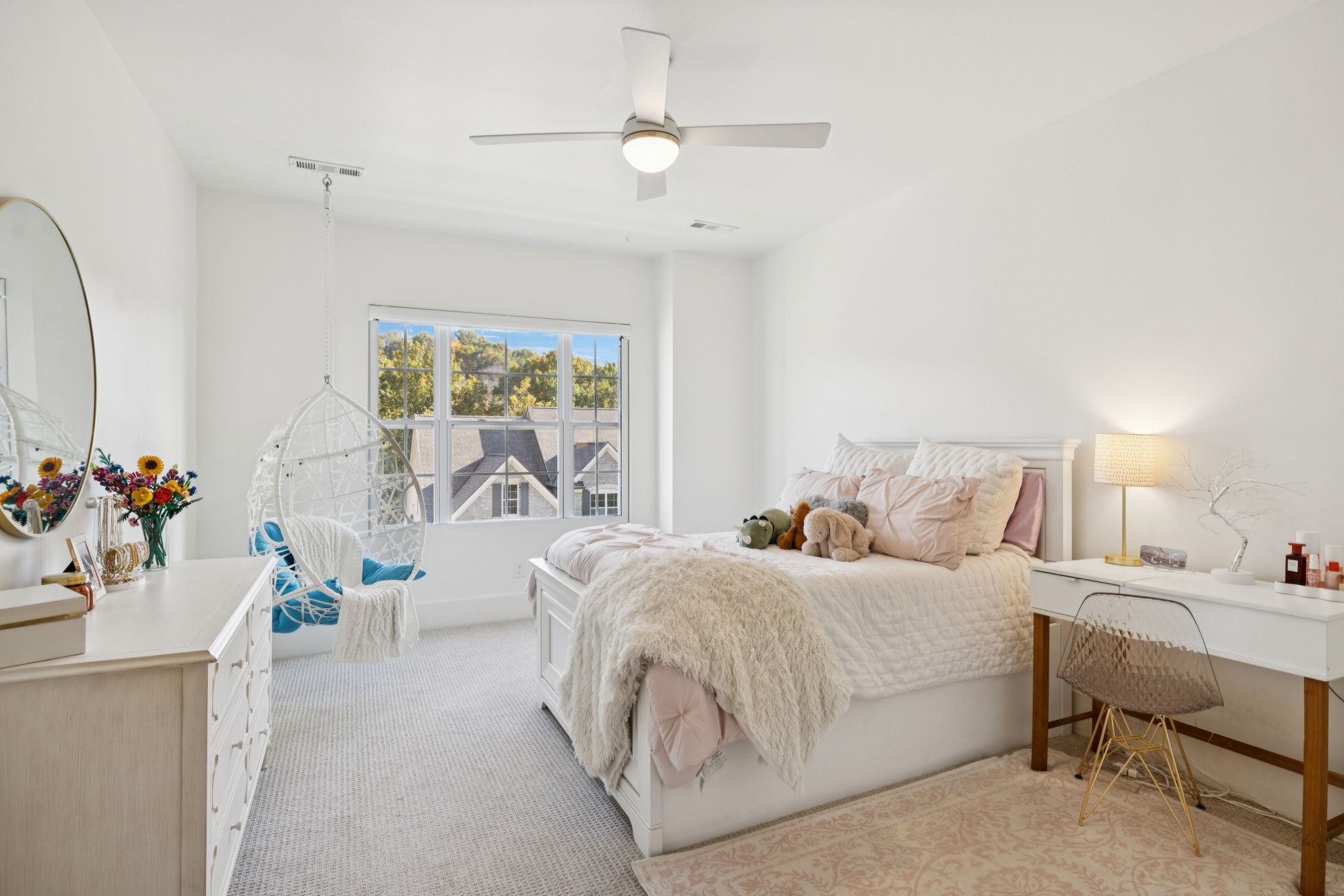 2420 Los Olivos Ct