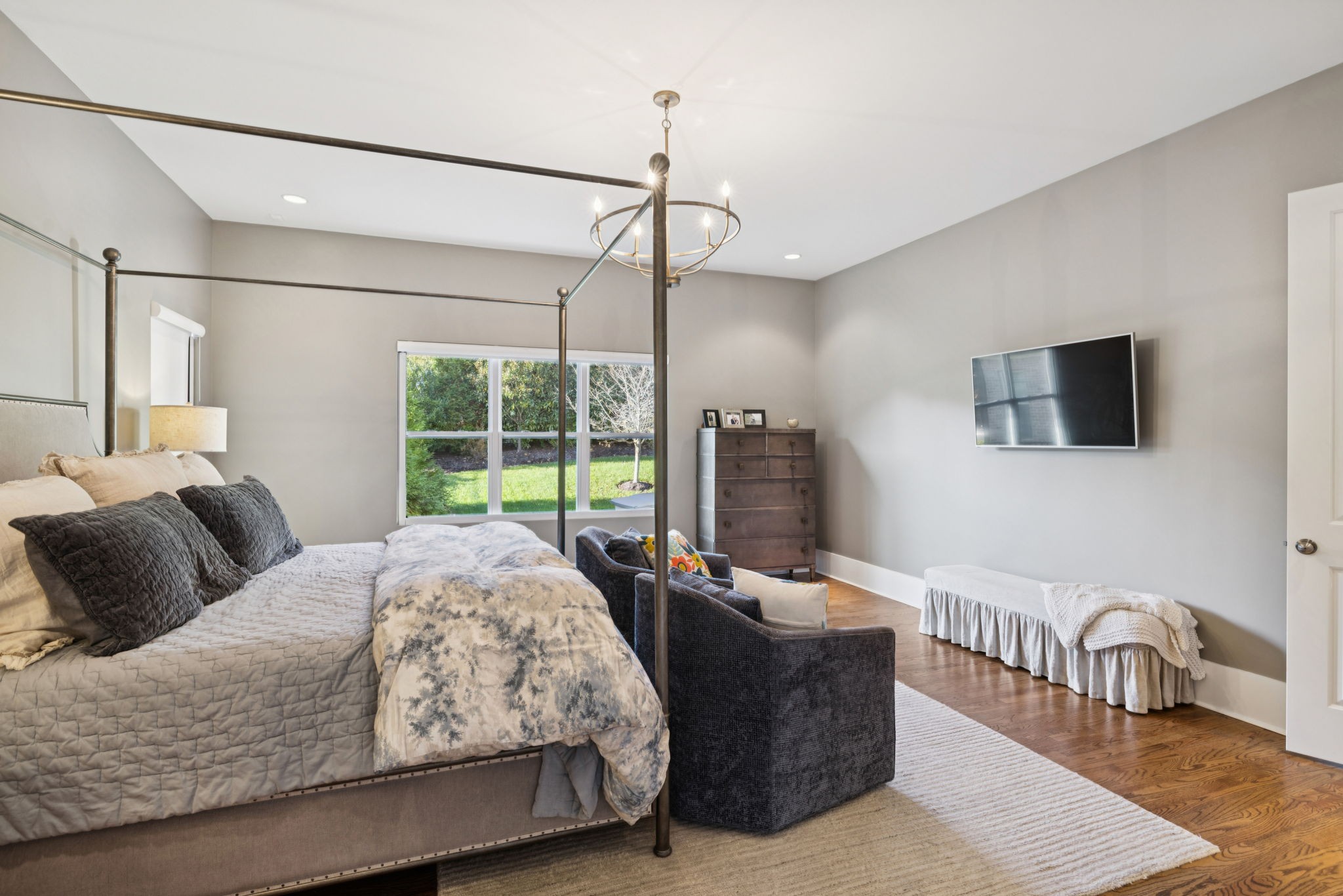2420 Los Olivos Ct