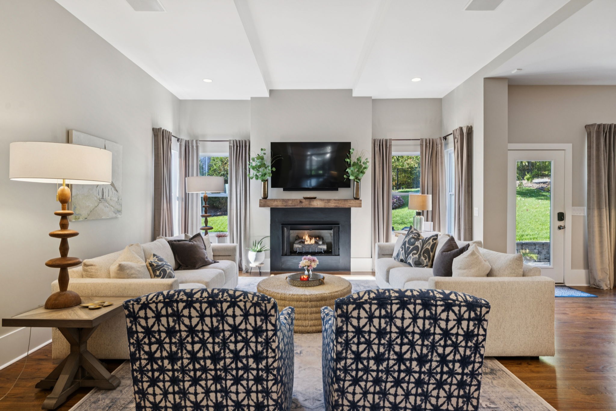 2420 Los Olivos Ct