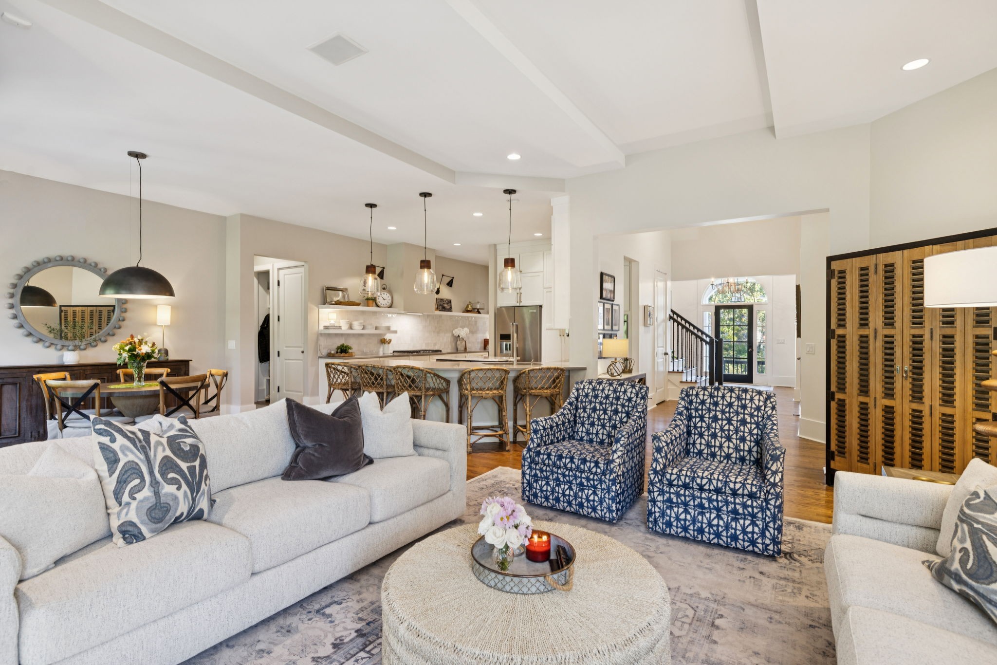 2420 Los Olivos Ct