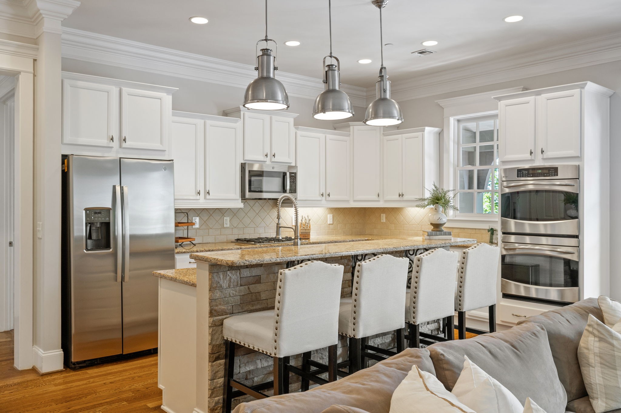 1015 Westhaven Blvd Unit: 210