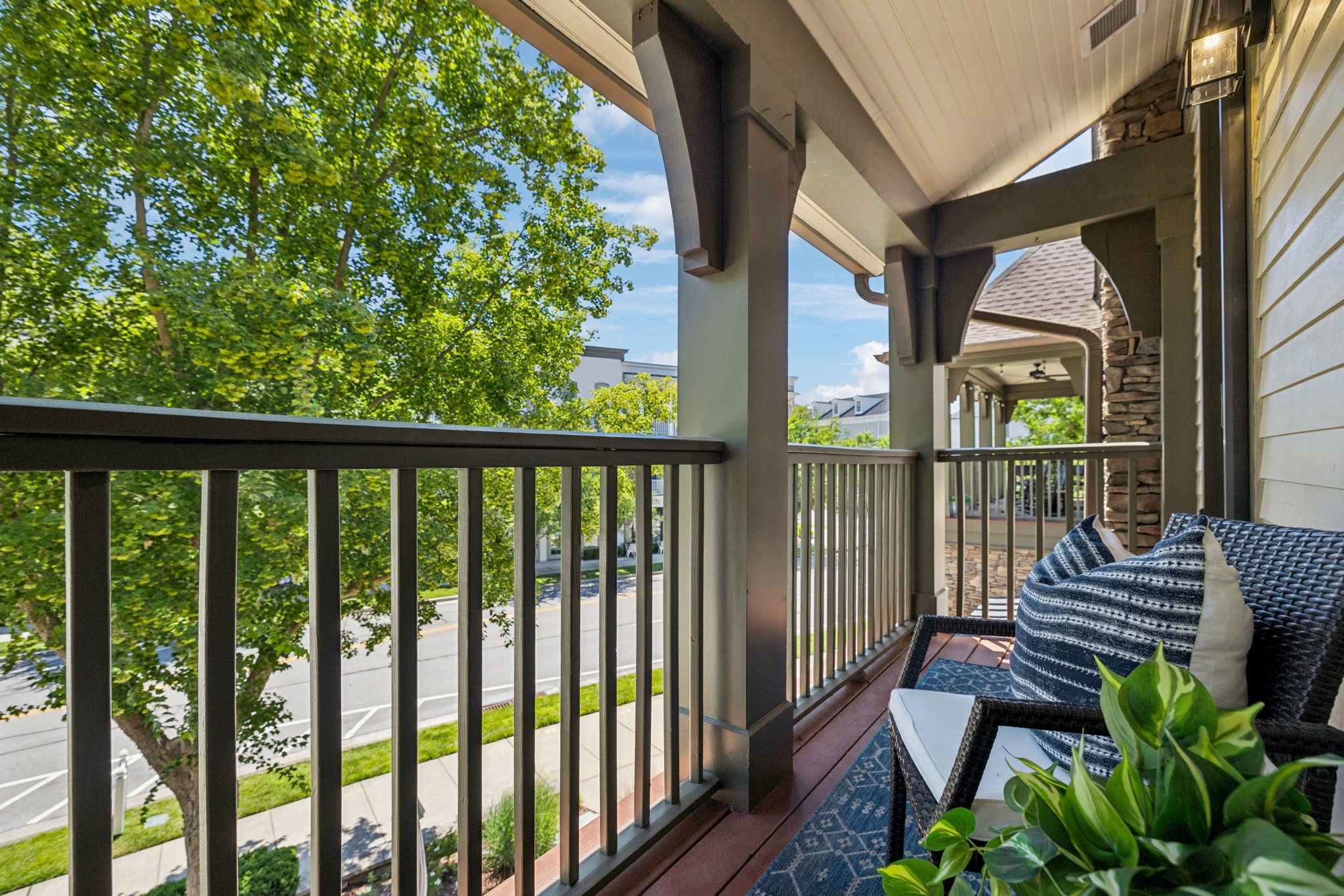 1015 Westhaven Blvd Unit: 210