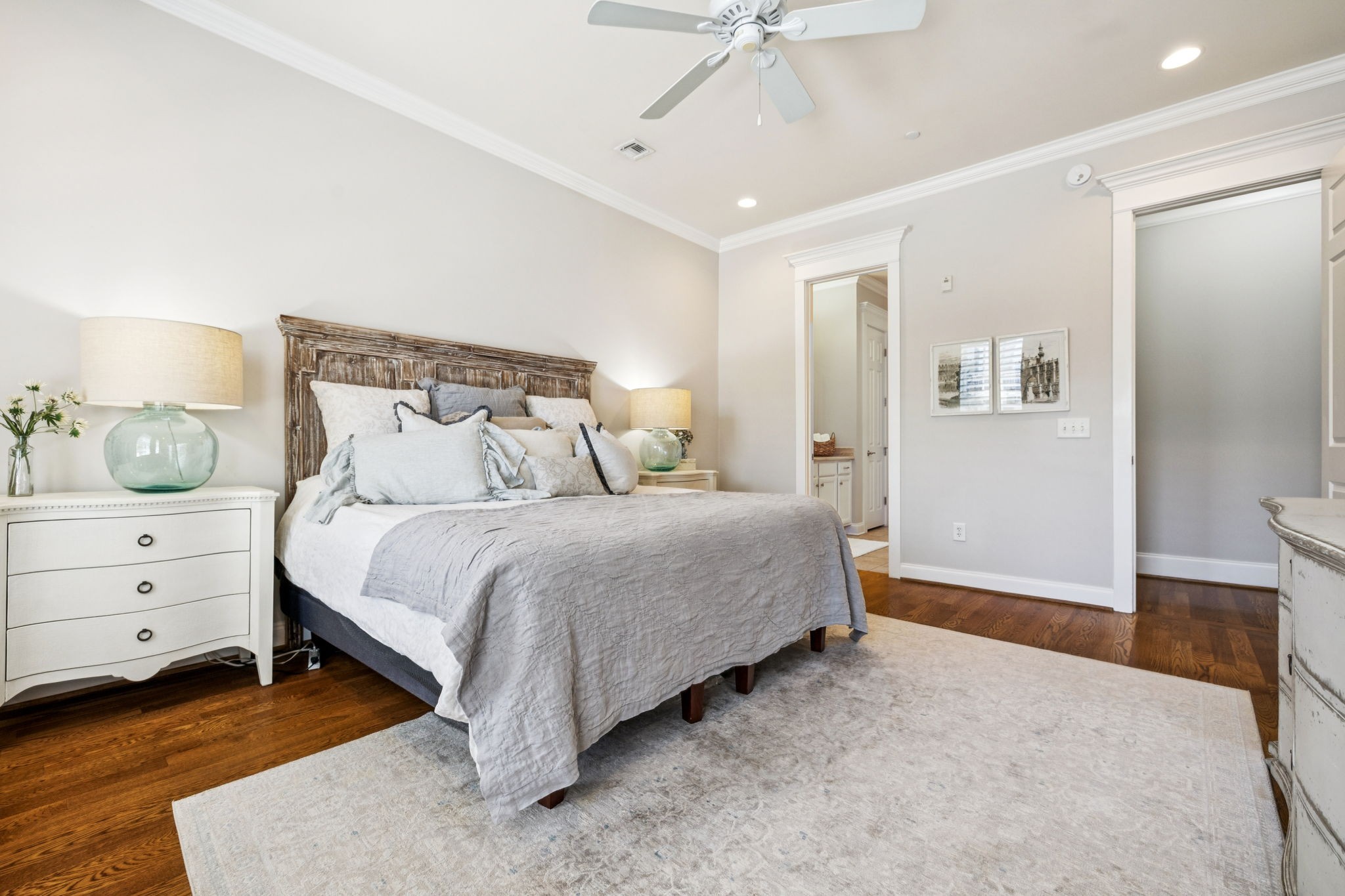 1015 Westhaven Blvd Unit: 210