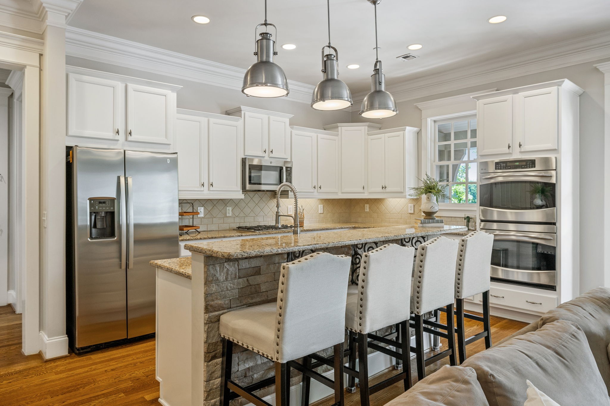 1015 Westhaven Blvd Unit: 210