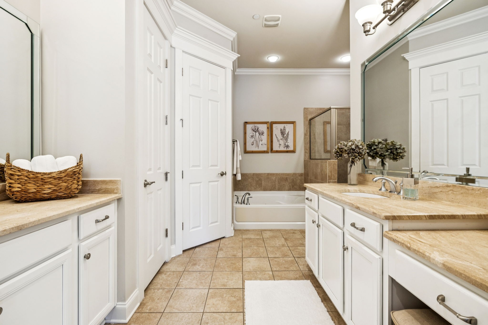 1015 Westhaven Blvd Unit: 210