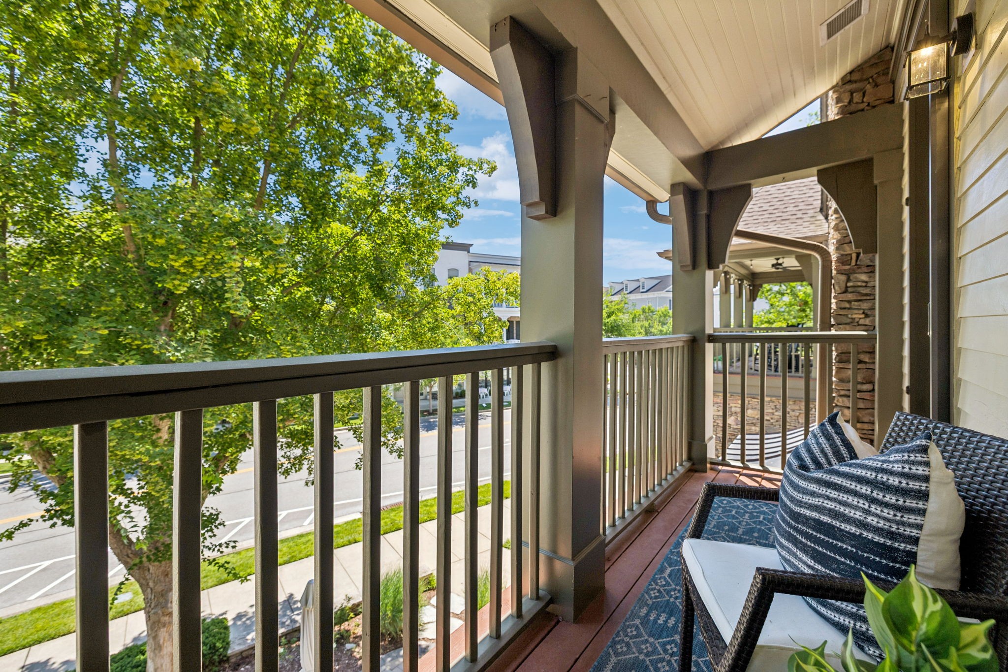 1015 Westhaven Blvd Unit: 210
