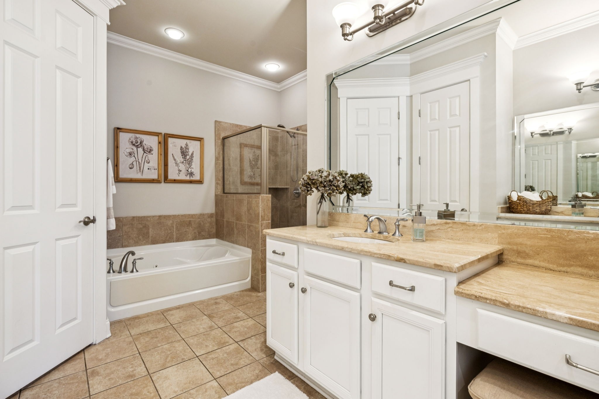 1015 Westhaven Blvd Unit: 210