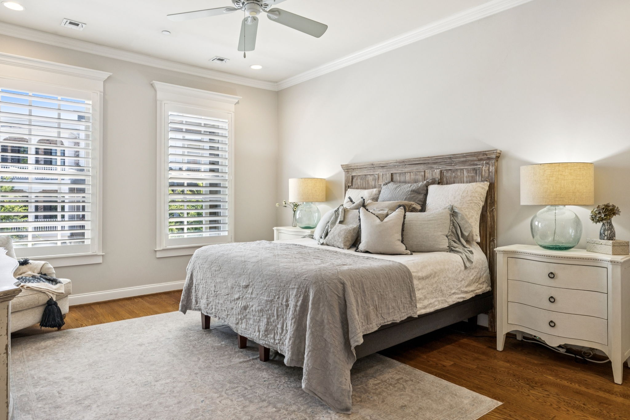 1015 Westhaven Blvd Unit: 210