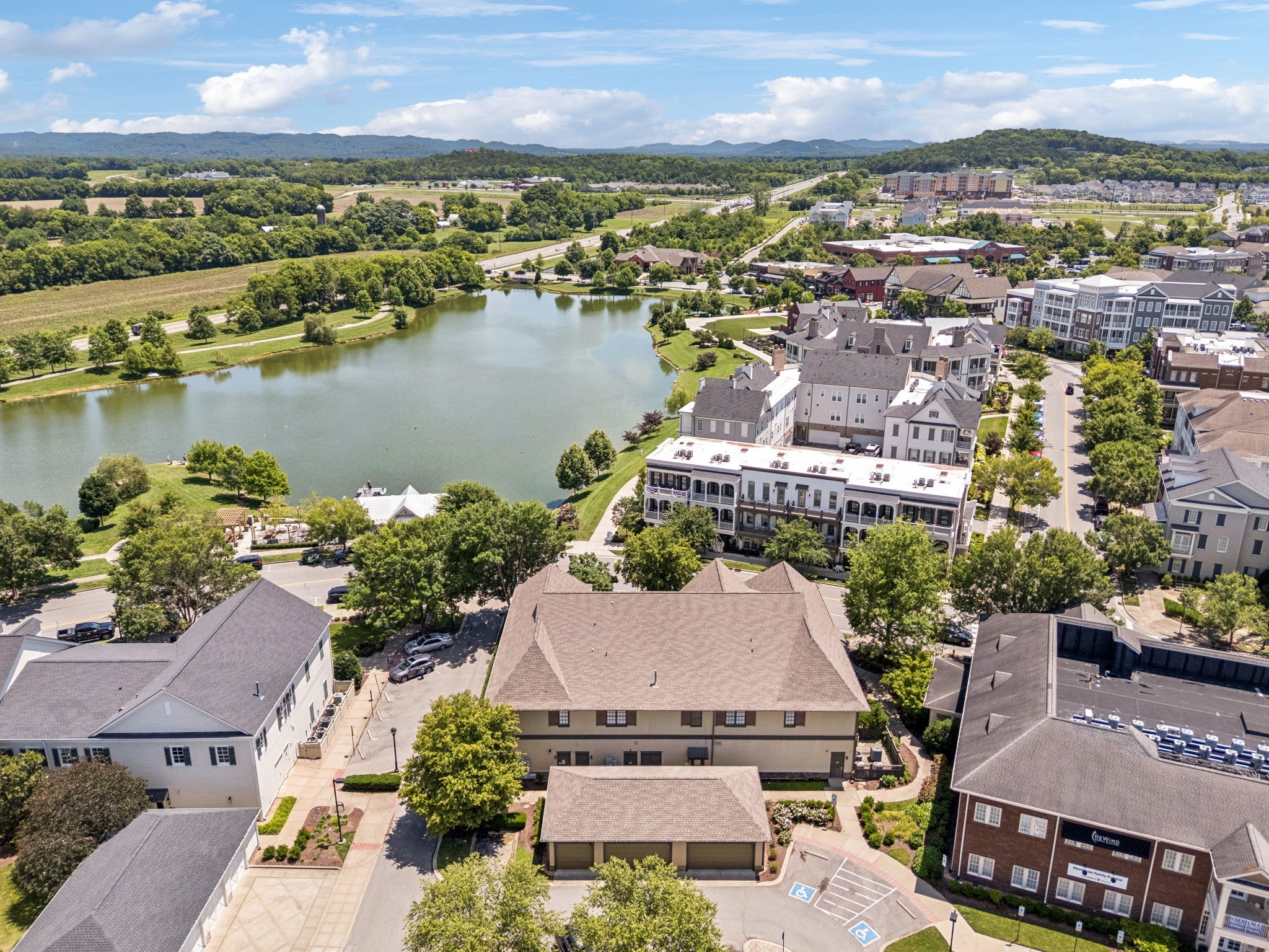 1015 Westhaven Blvd Unit: 210