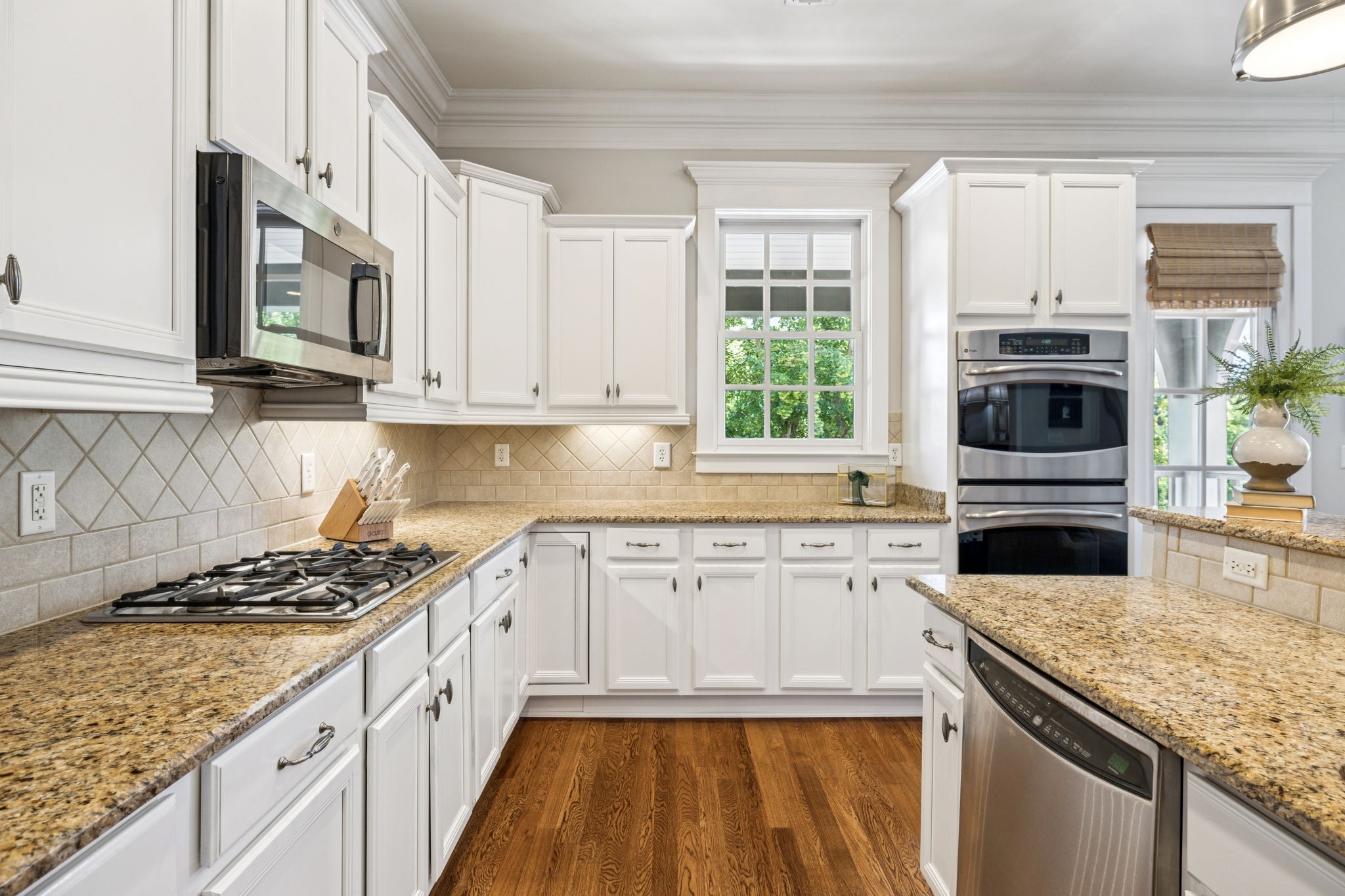 1015 Westhaven Blvd Unit: 210