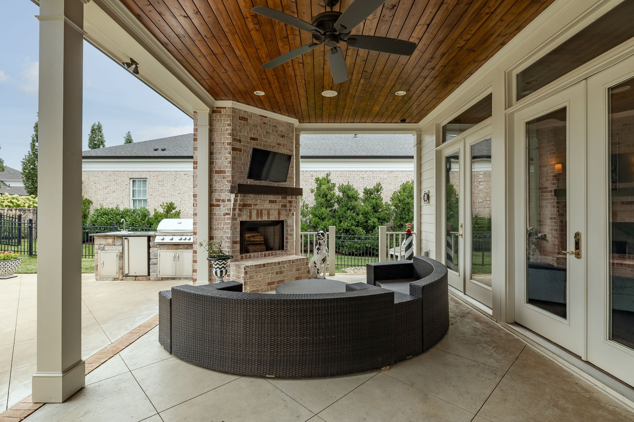813 Stonewater Blvd