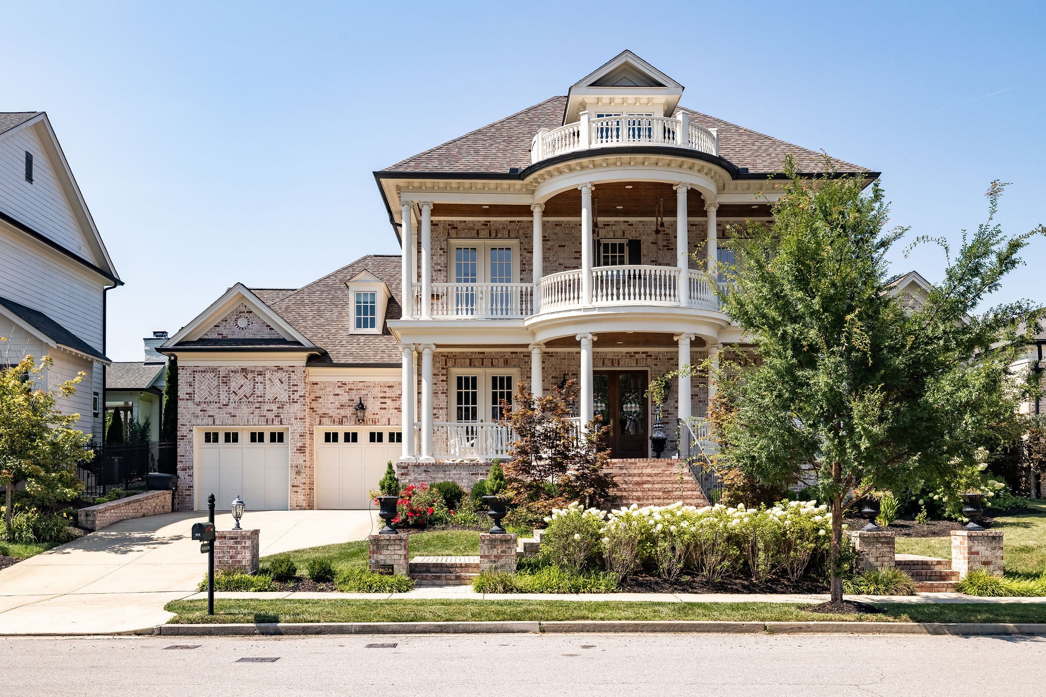 813 Stonewater Blvd