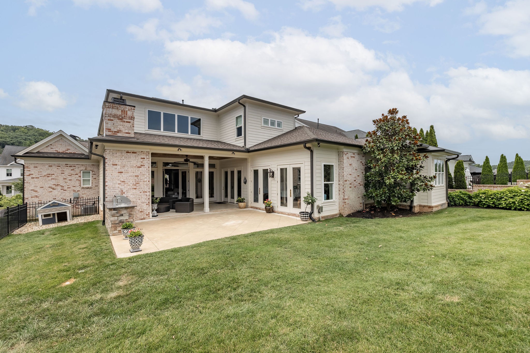 813 Stonewater Blvd