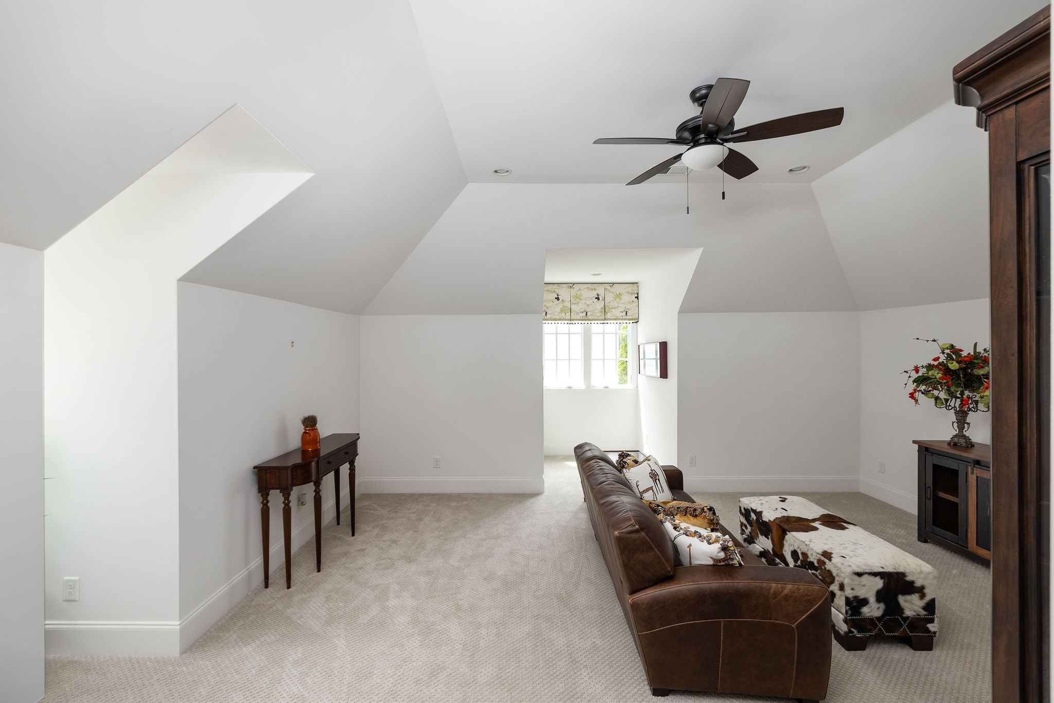 813 Stonewater Blvd