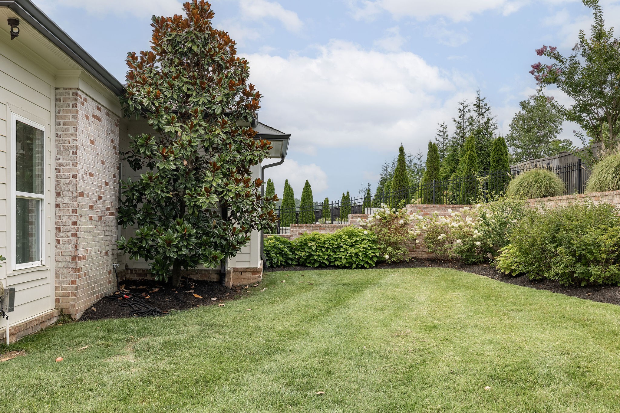 813 Stonewater Blvd