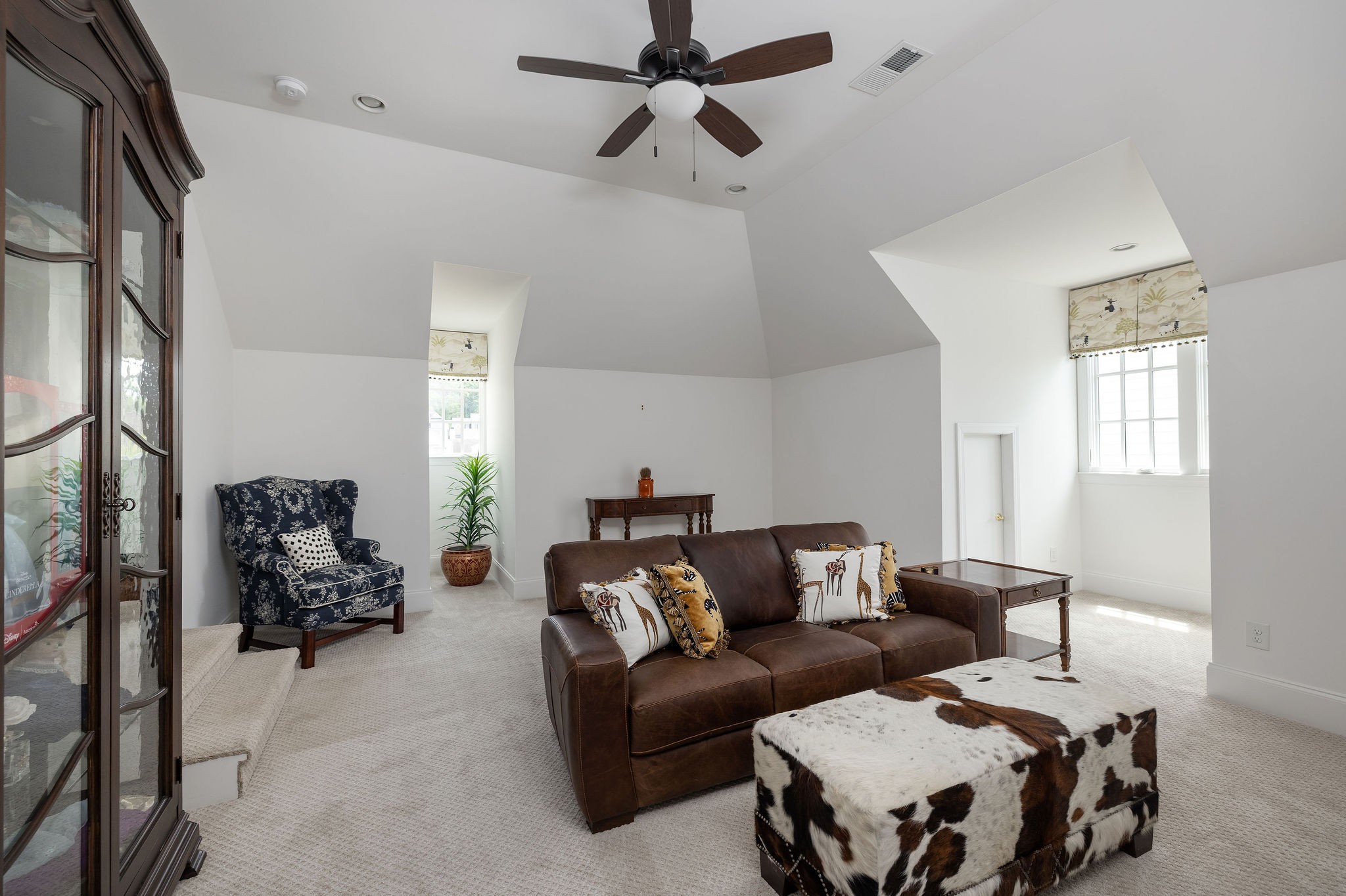 813 Stonewater Blvd